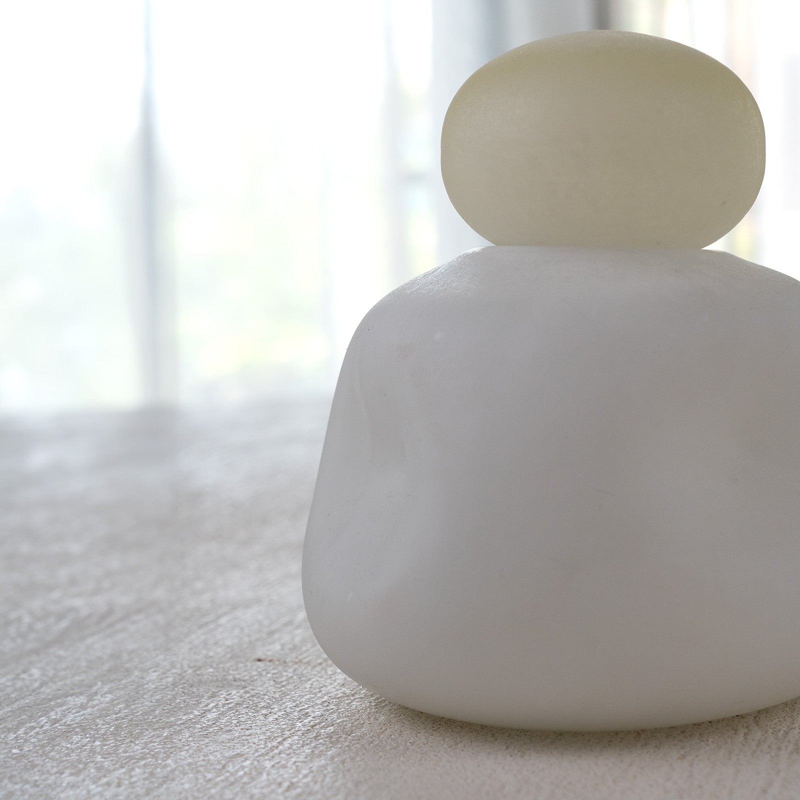 Vanilla White Decorative Glass Vase With Lid - Vase - WS Living - UAE Modern Home Furniture Stores in Dubai