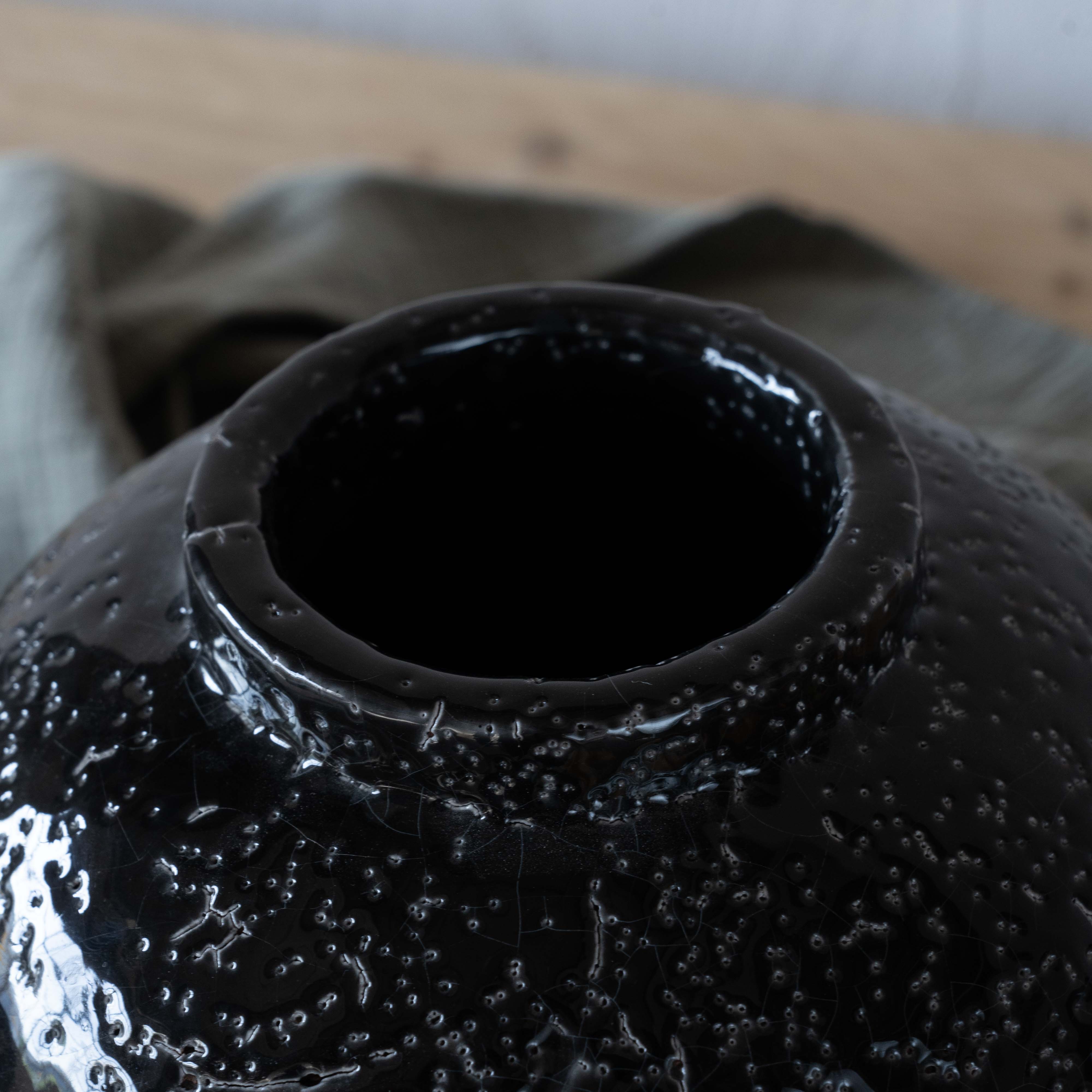 Trinket Decorative Black Ceramic Vase | Flower Pot - Vase - WS Living Furniture  Furniture Store in Dubai