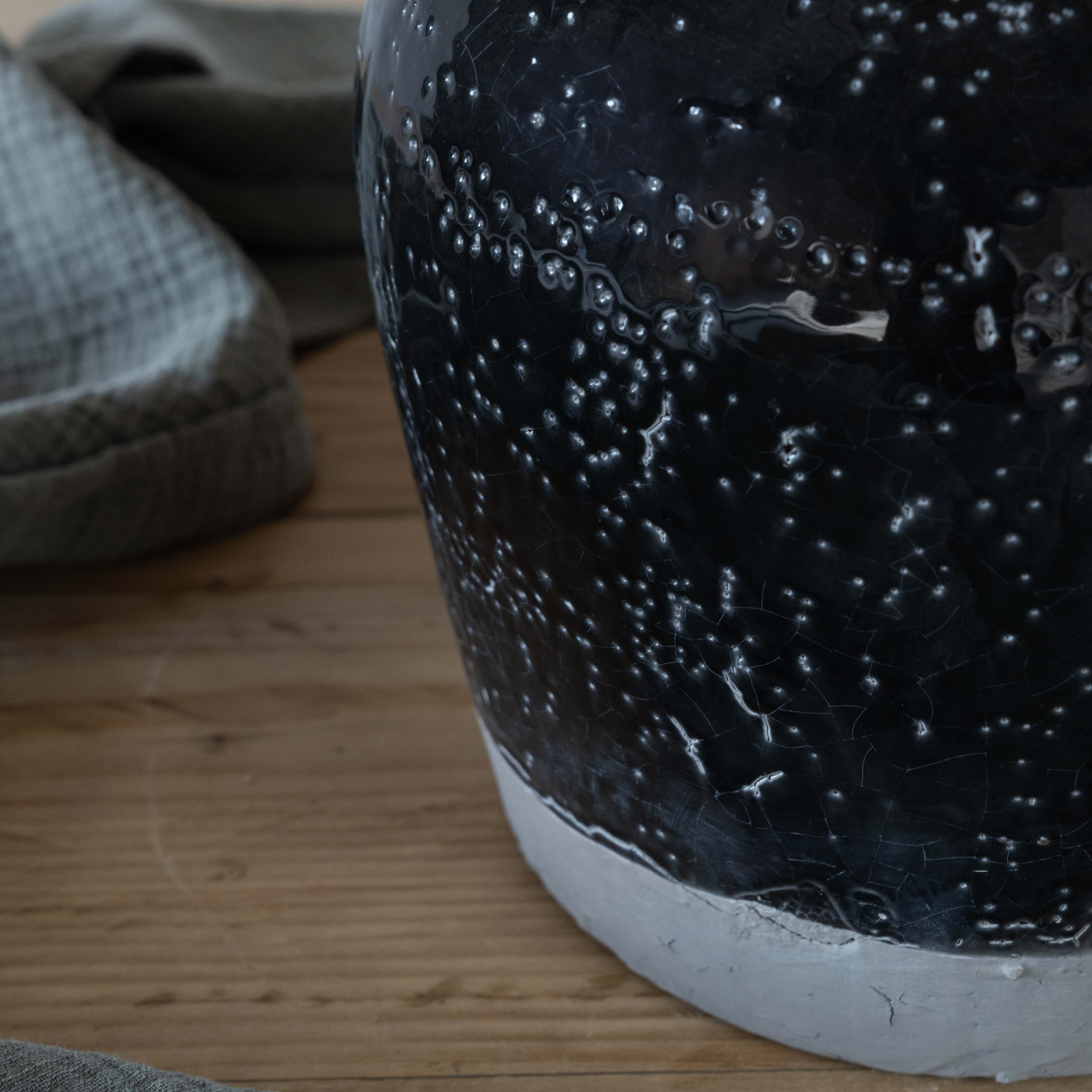 Vessel Decorative Black Ceramic Vase | Flower Pot - Vase - WS Living Furniture Furniture Store in Dubai