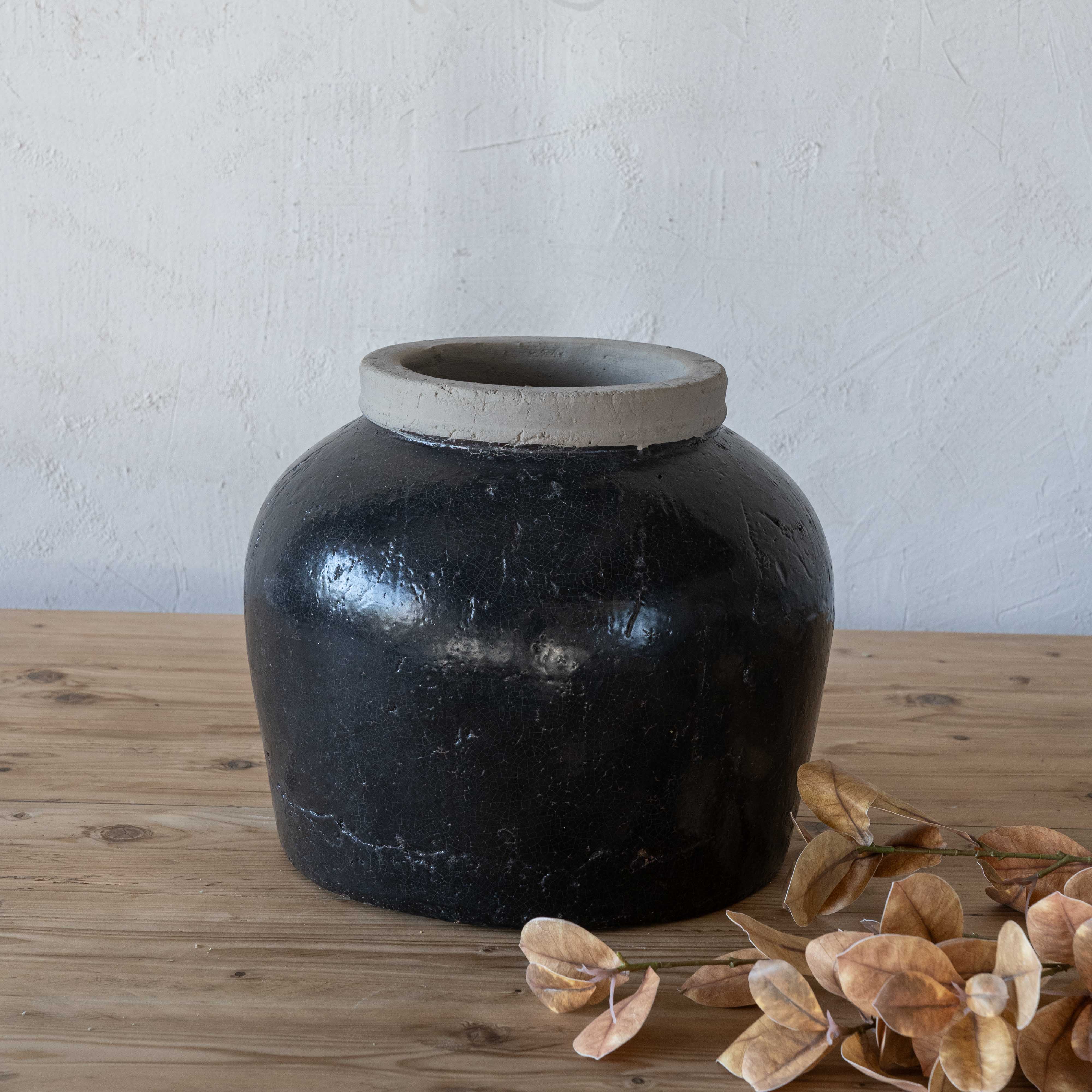 Vessel Decorative Black Ceramic Vase | Flower Pot - Vase - WS Living Furniture Furniture Store in Dubai