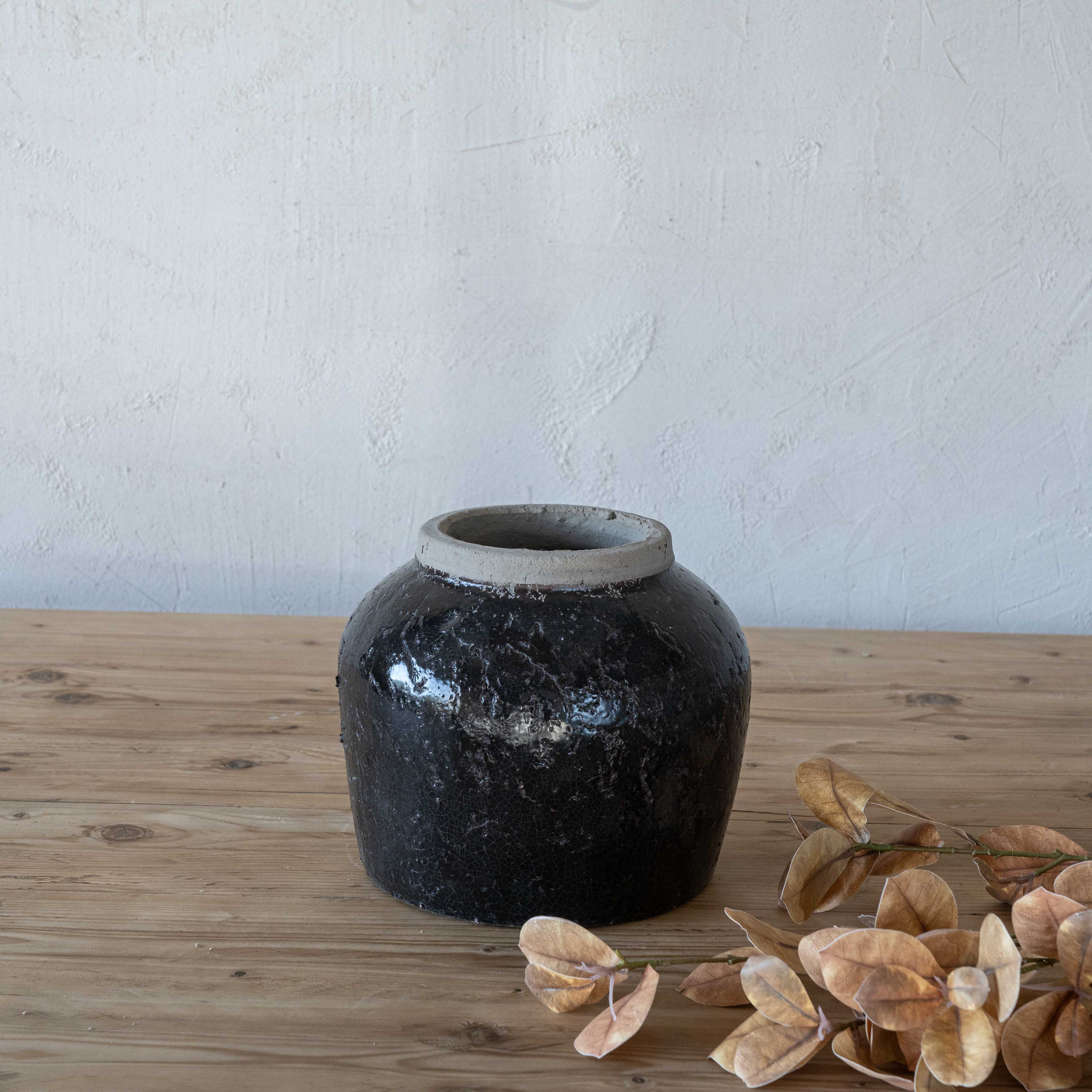 Vessel Decorative Black Ceramic Vase | Flower Pot - Vase - WS Living Furniture Furniture Store in Dubai