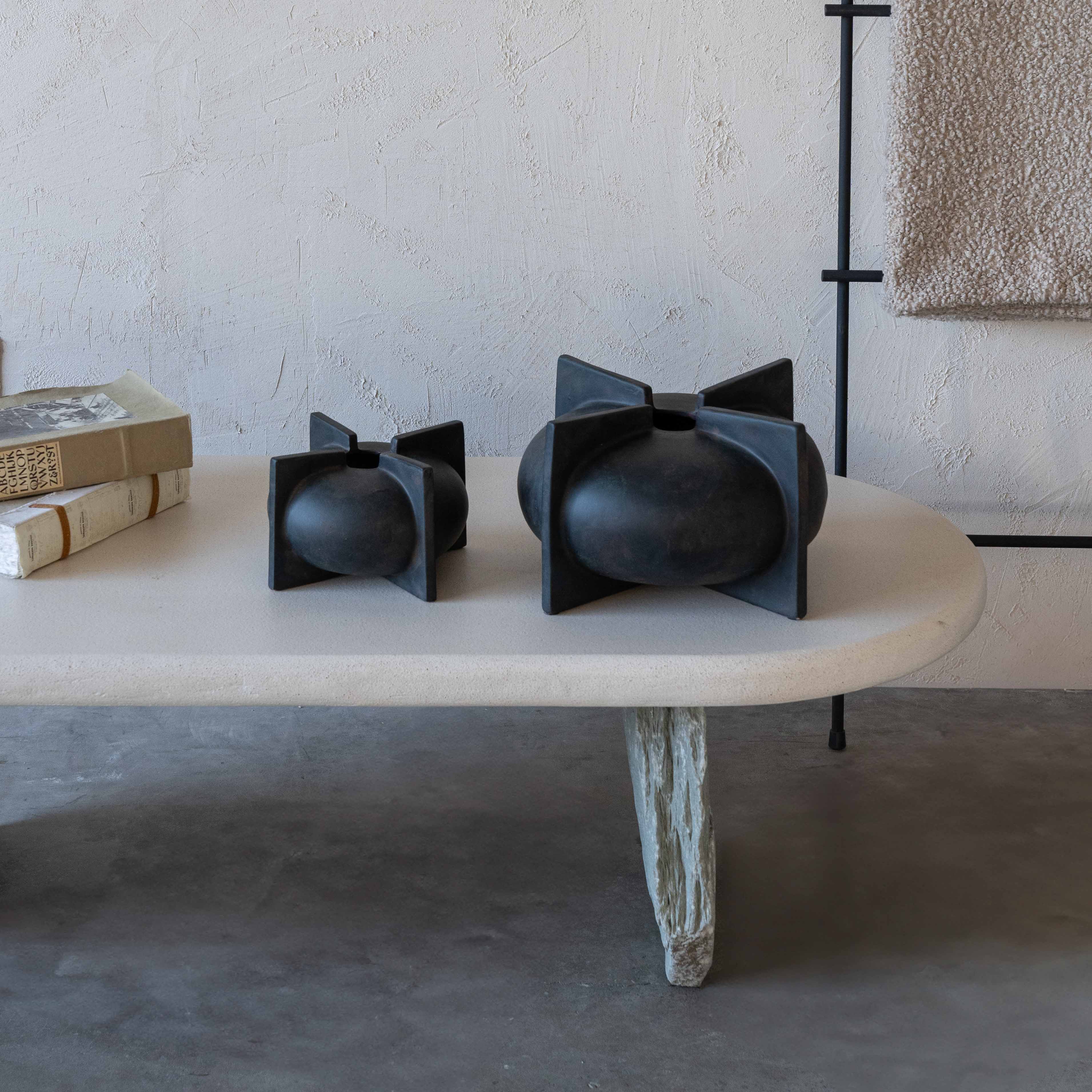 Echo Handmade Decorative Black Vase | Flower Pot - Vase - WS Living - UAE Modern Home Furniture Stores in Dubai