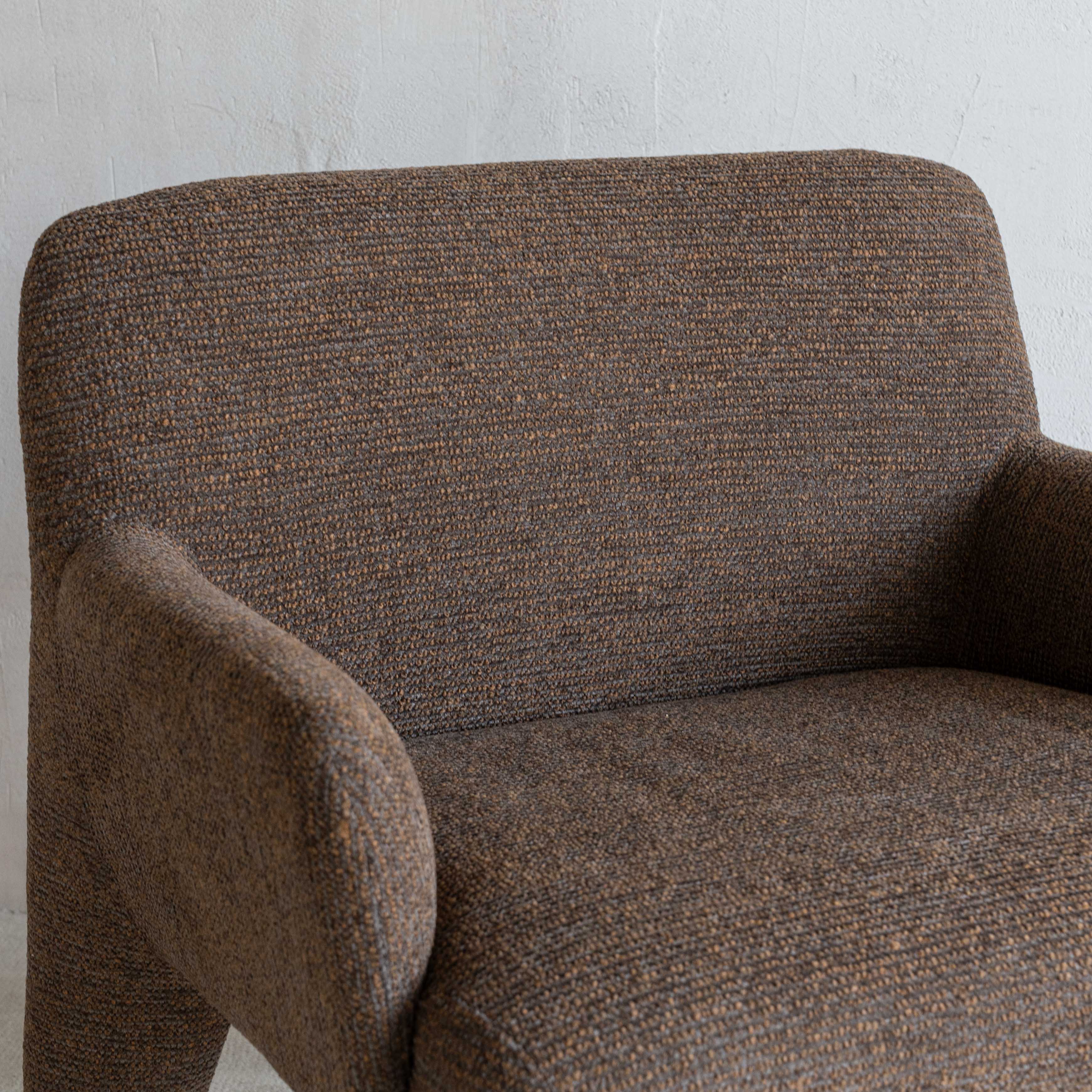 كرسي استرخاء عصري منخفض اللمسات من أركو