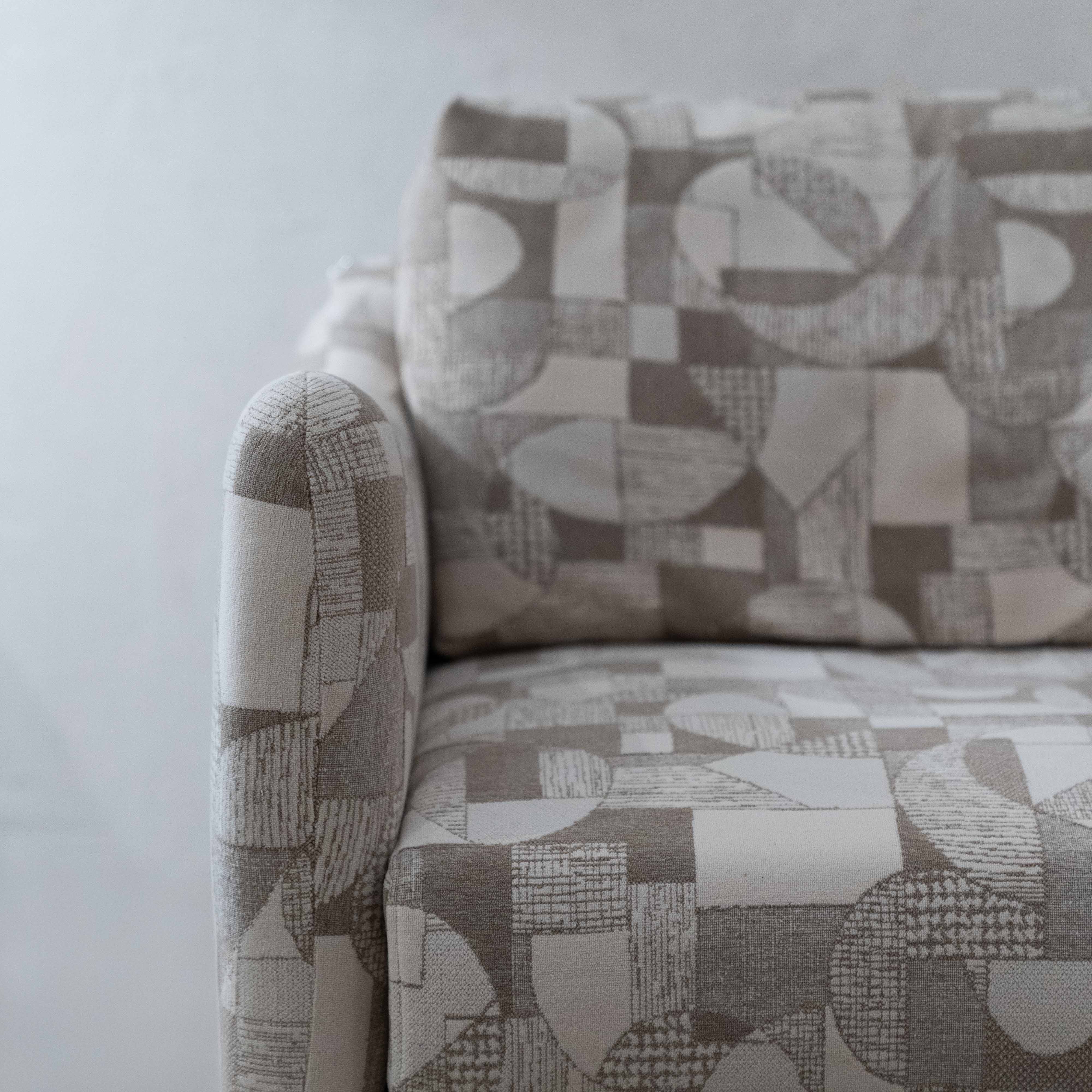 Belatta Modern Swivel Armchair