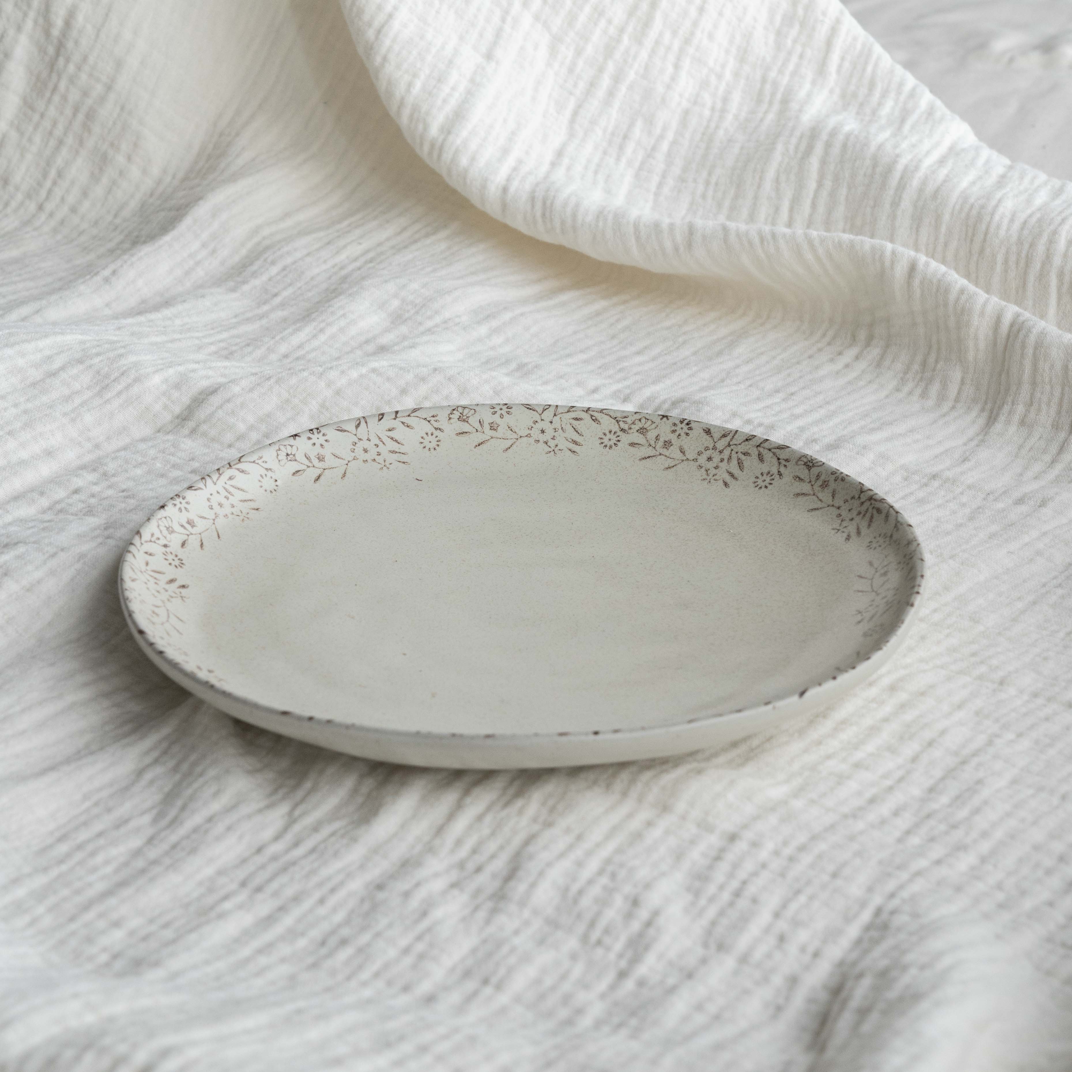 Classic Ceramic Dinner Plate - Brown - Dinnerware Sets - WS Living Furniture Furniture Store in Dubai