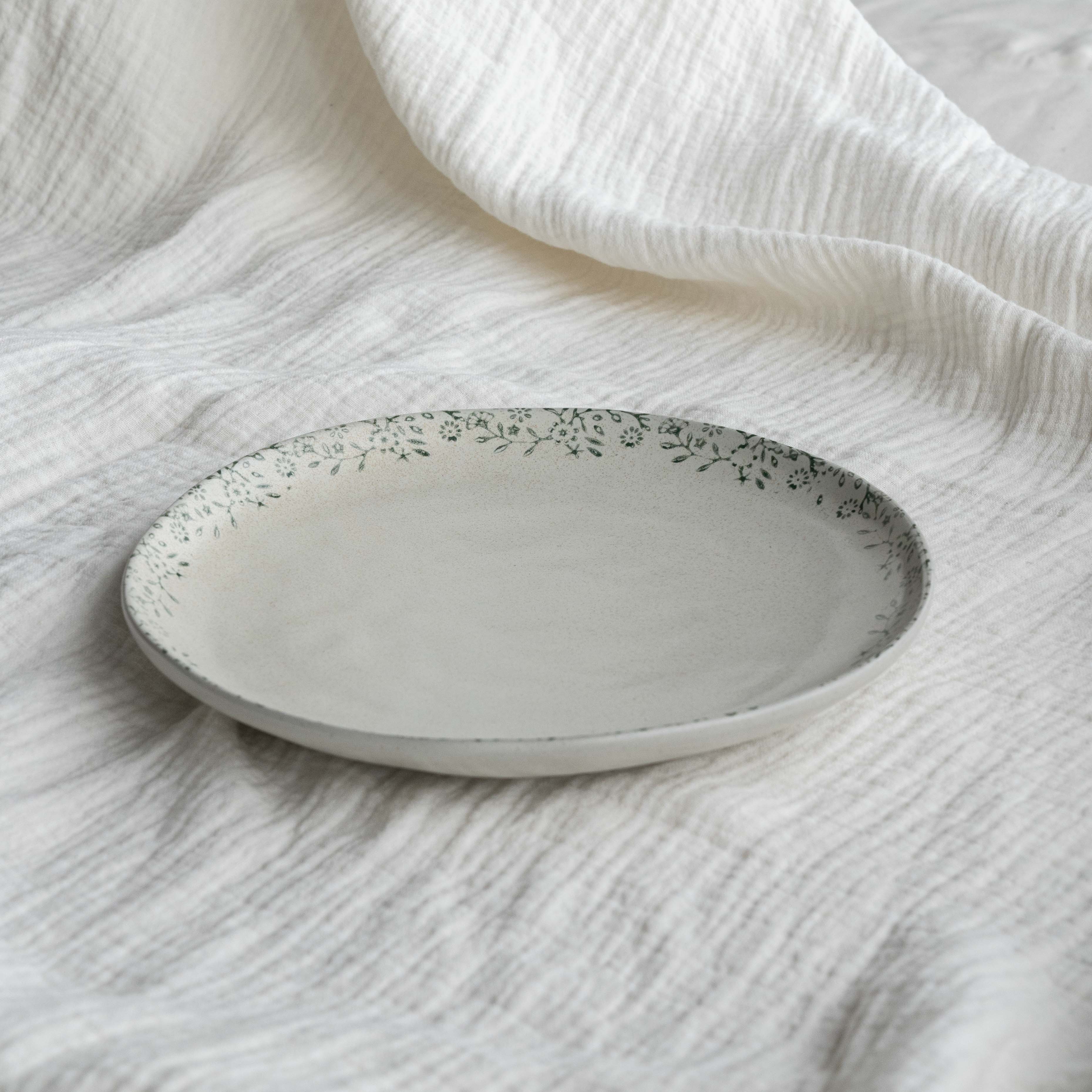 Classic Ceramic Dinner Plate - Green - Dinnerware Sets - WS Living Furniture  Furniture Store in Dubai