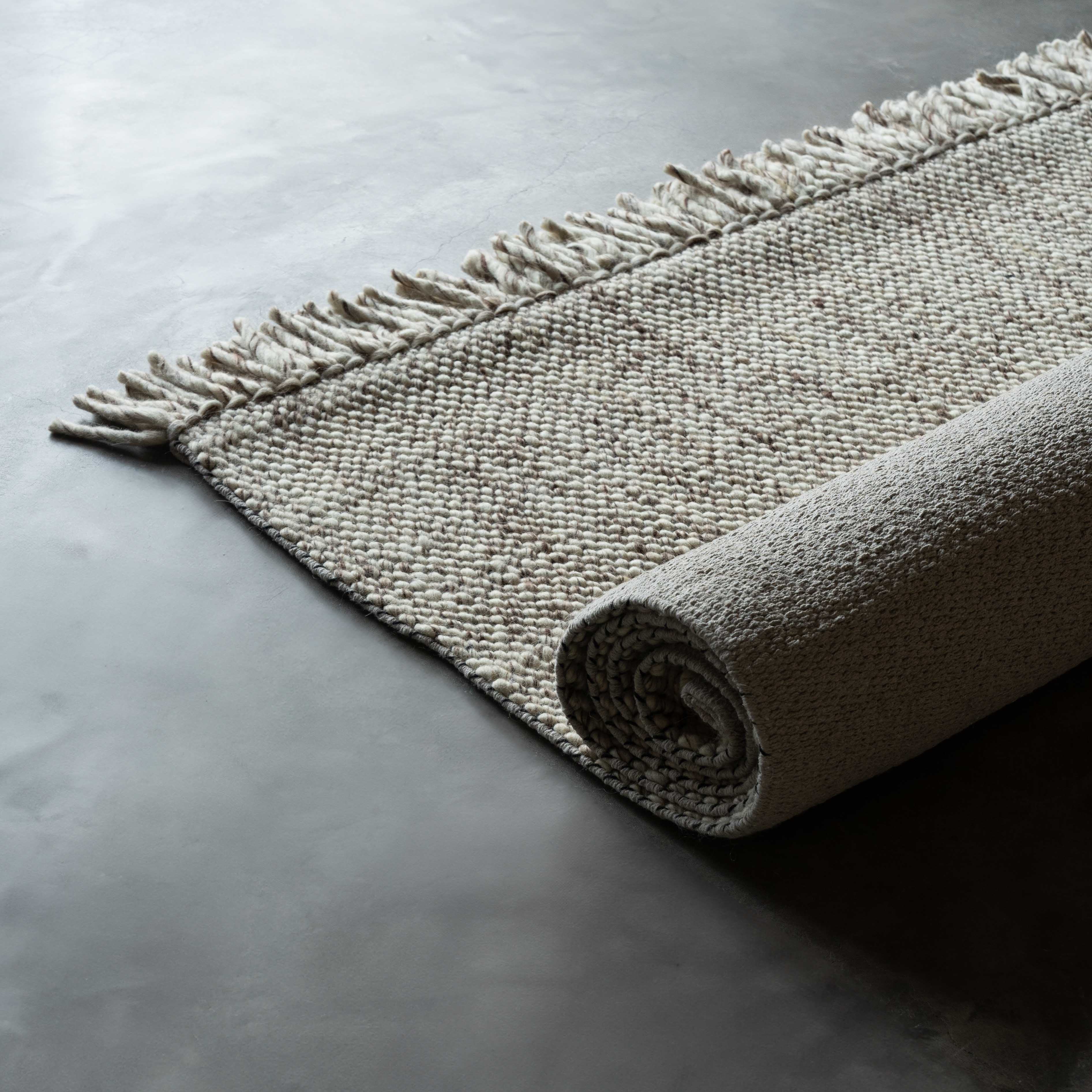 Champo Simplicity Handcrafted Ivory Brown Wool Rug - Rugs - WS Living - UAE Modern Home Furniture Stores in Dubai