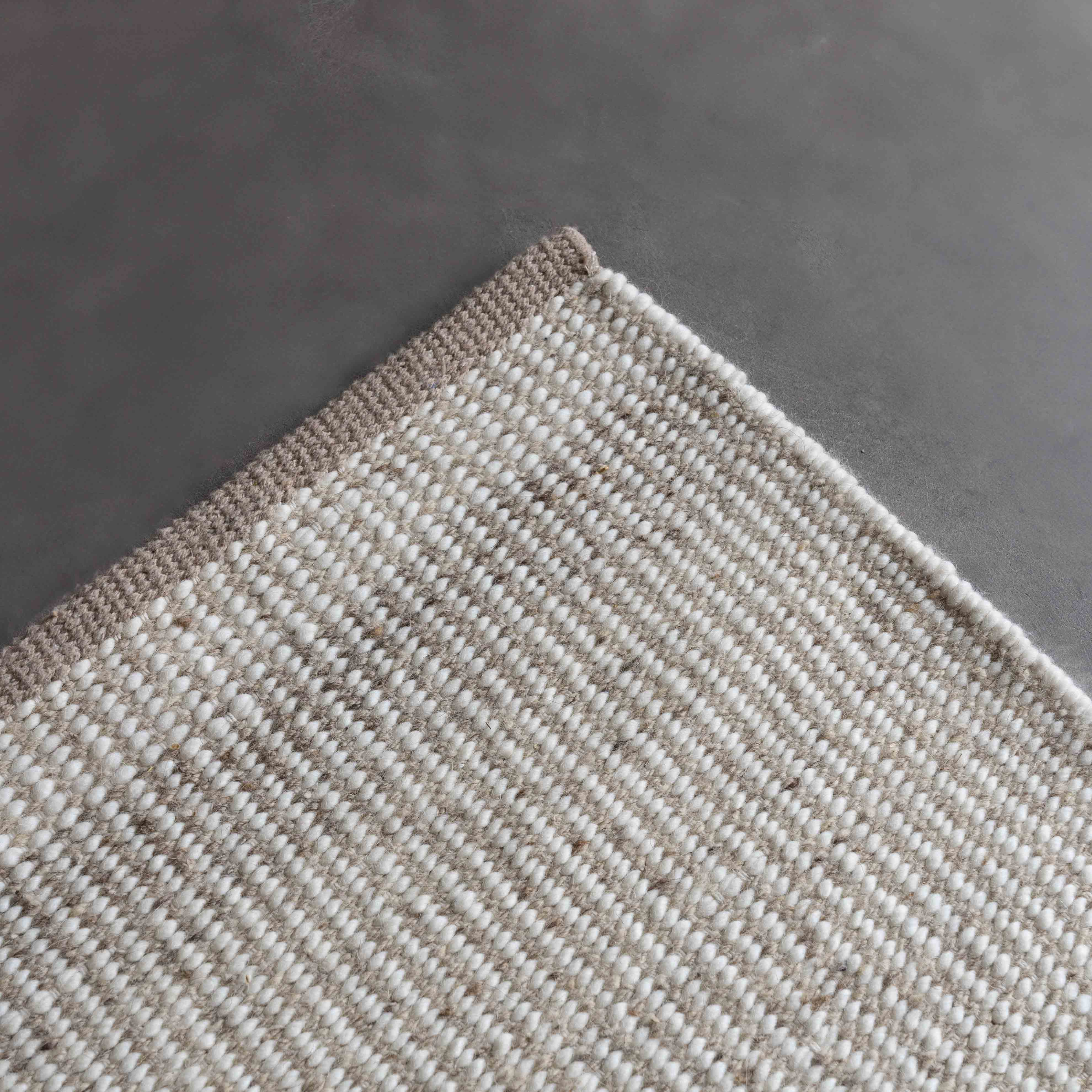 Chennai Express Handcrafted Silver Ivory Wool Rug - Rugs - WS Living Furniture Furniture Store in Dubai