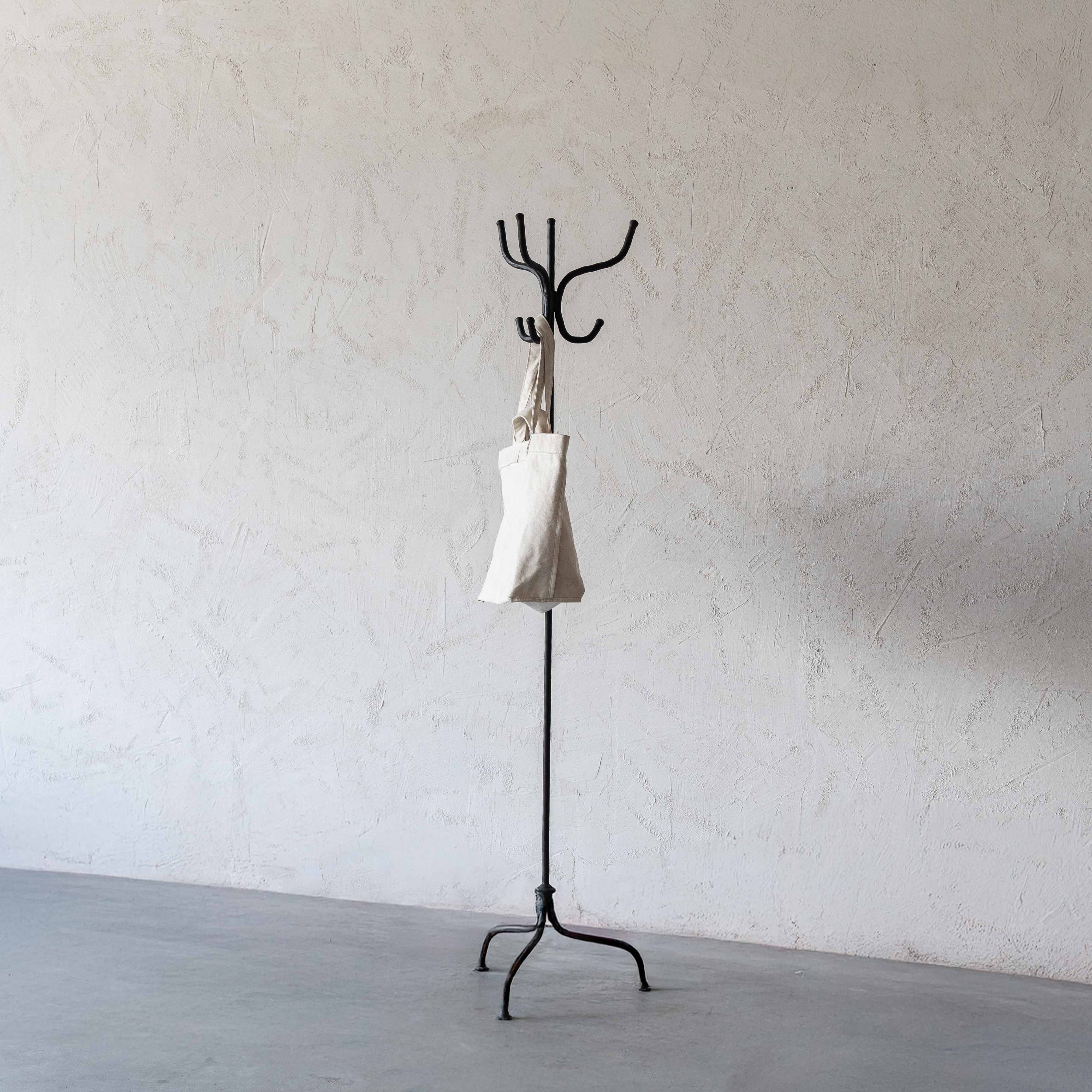 Coat Nest - Standing Floor Cloth Hanger