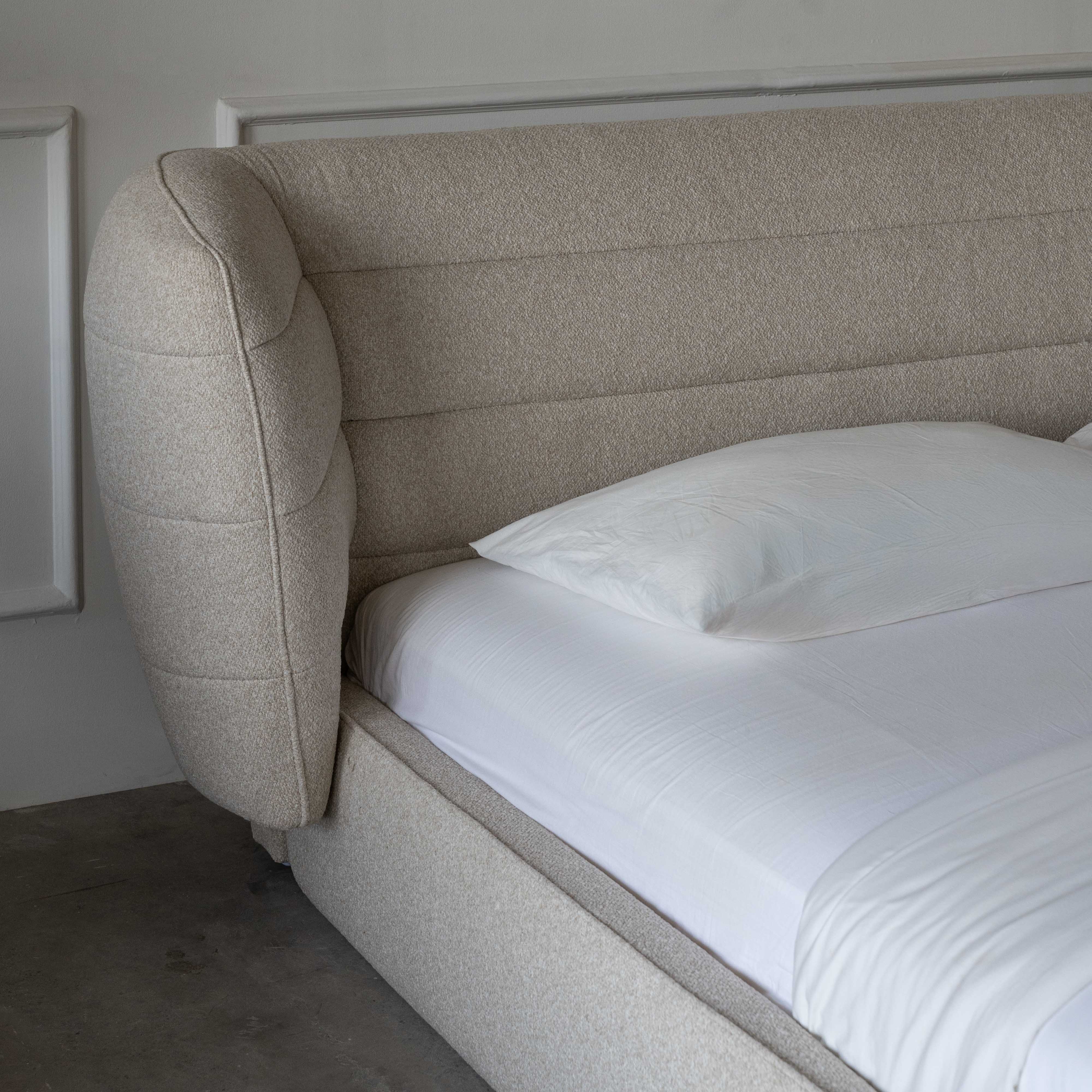 سرير ثاليا براون العصري والفاخر بحجم كينج 180×200 سم