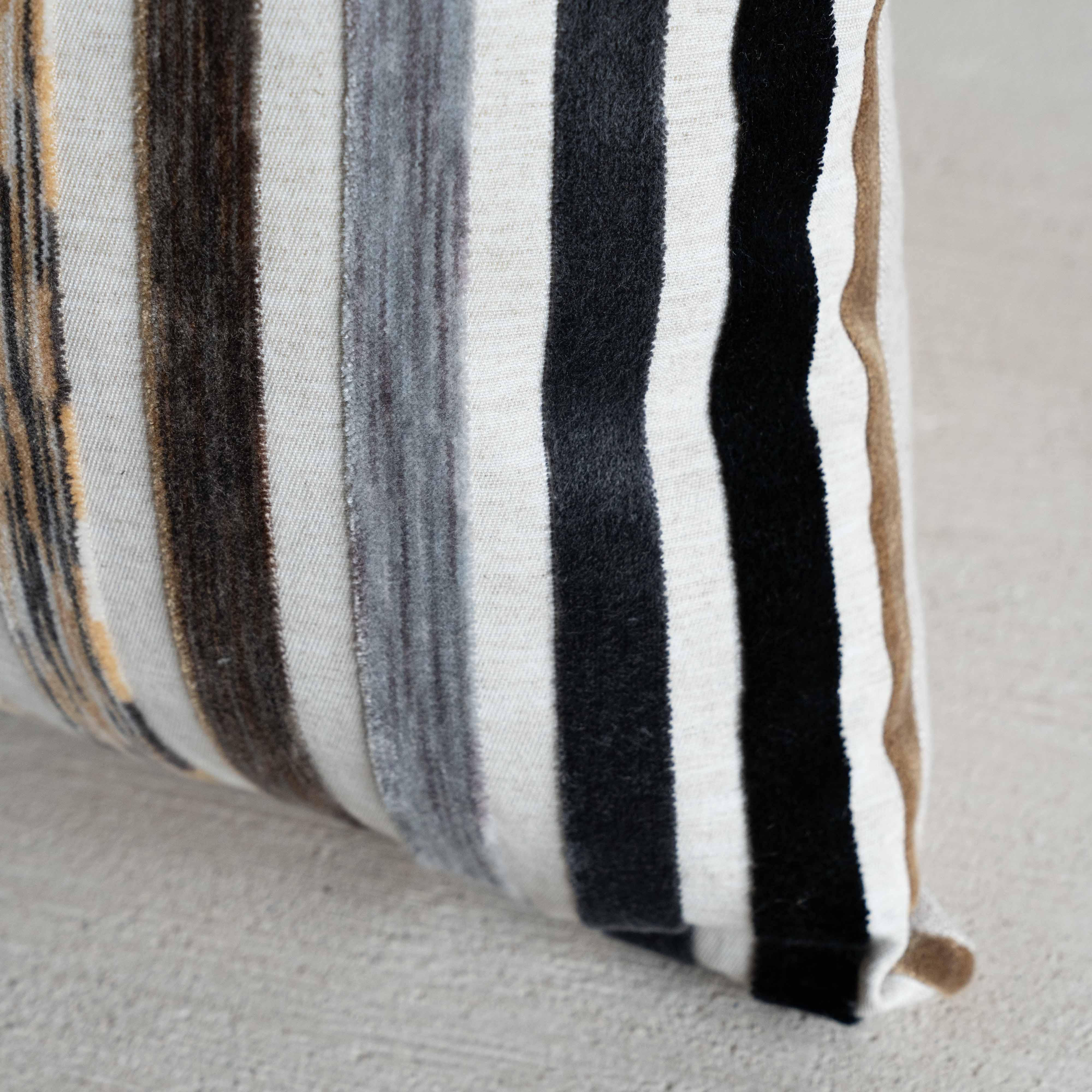 Loomline - Emberline Modern Cushion Cover - Cushion Covers - WS Living Furniture Furniture Store in Dubai