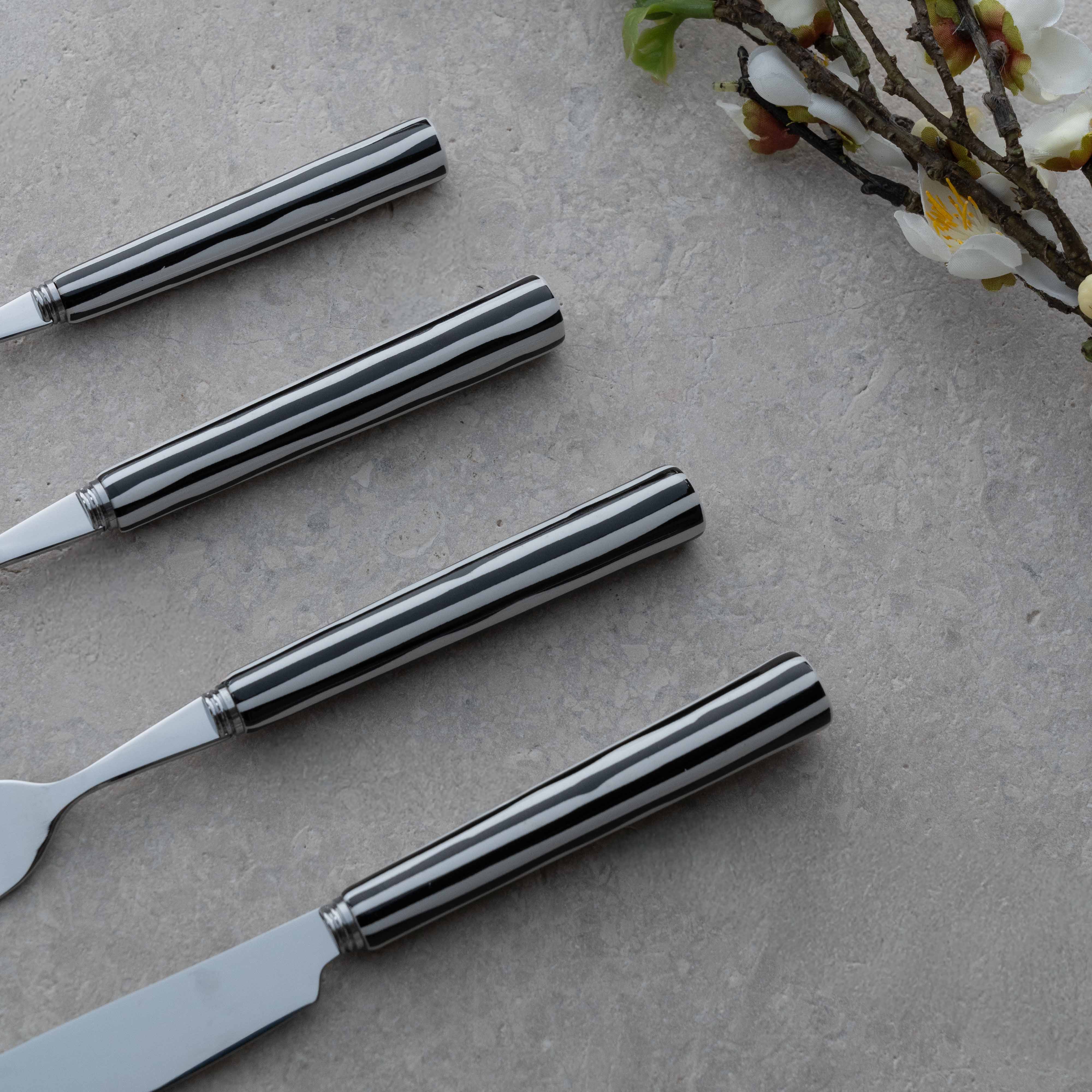 Modern Cutlery Set Of 4 Persons 16 pcs - Ceramic Handle | Silver - Black - Cutlery Set - WS Living Furniture Furniture Store in Dubai