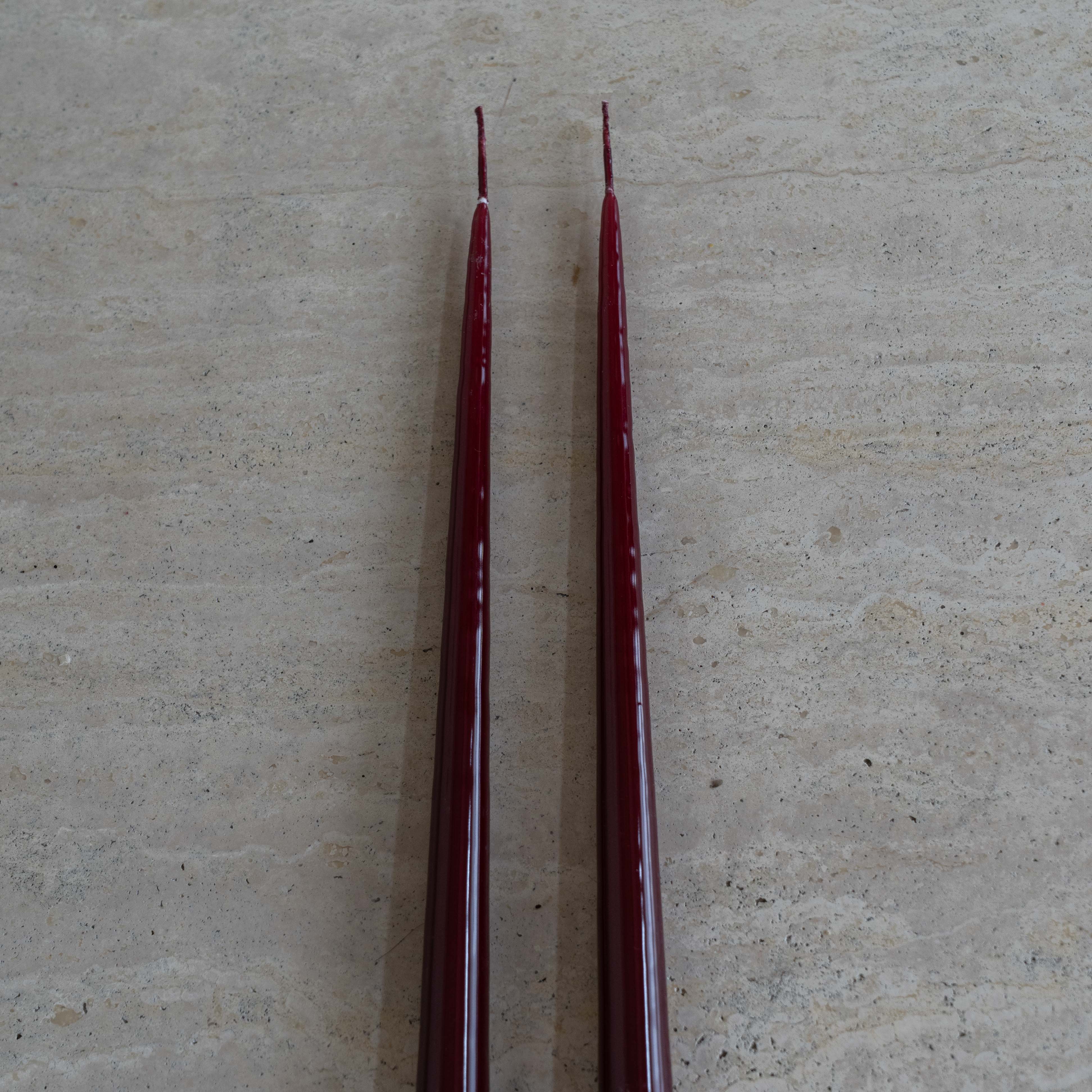 Glow Mist Tapered Candle - Burgundy