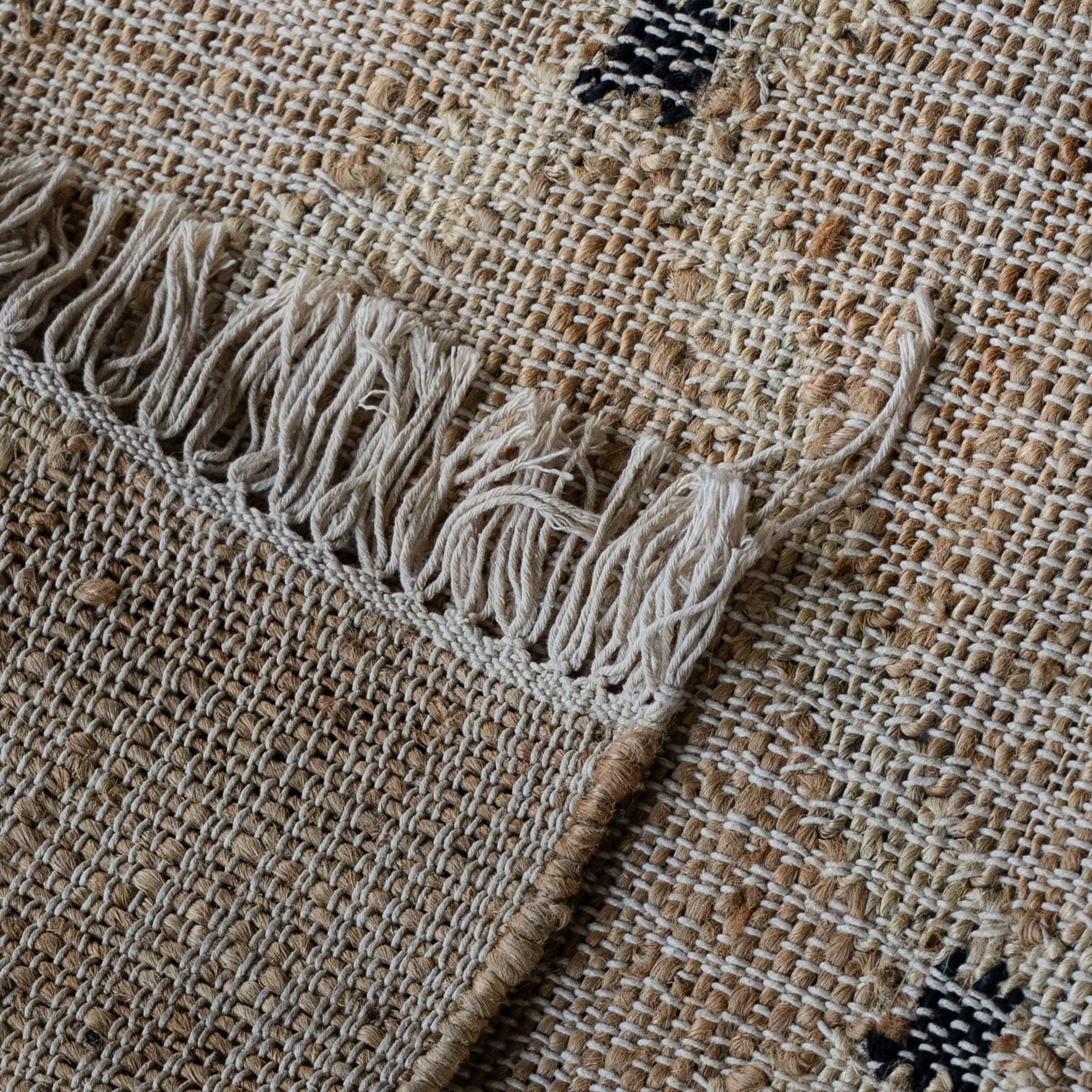 Handloom Rug (TLR0342)- Tufted Wool Rug