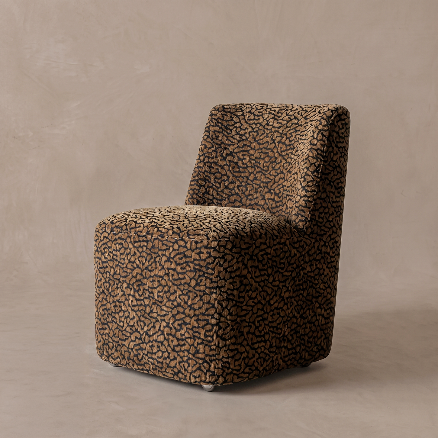 Rossetti Pattern Accent Chair with Wheels