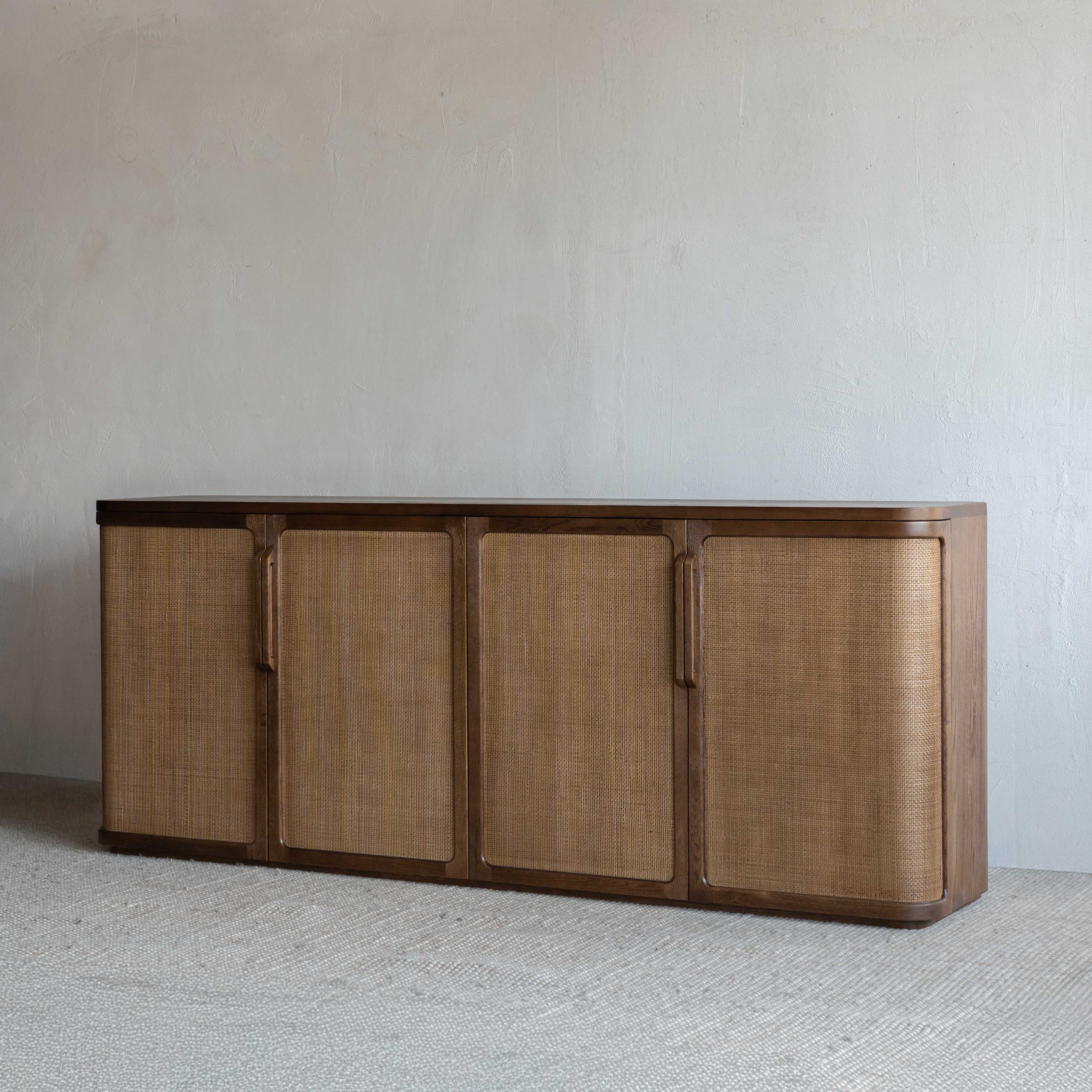 خزانة جانبية عصرية من الخشب الصلب من جيسا | خزانة تخزين