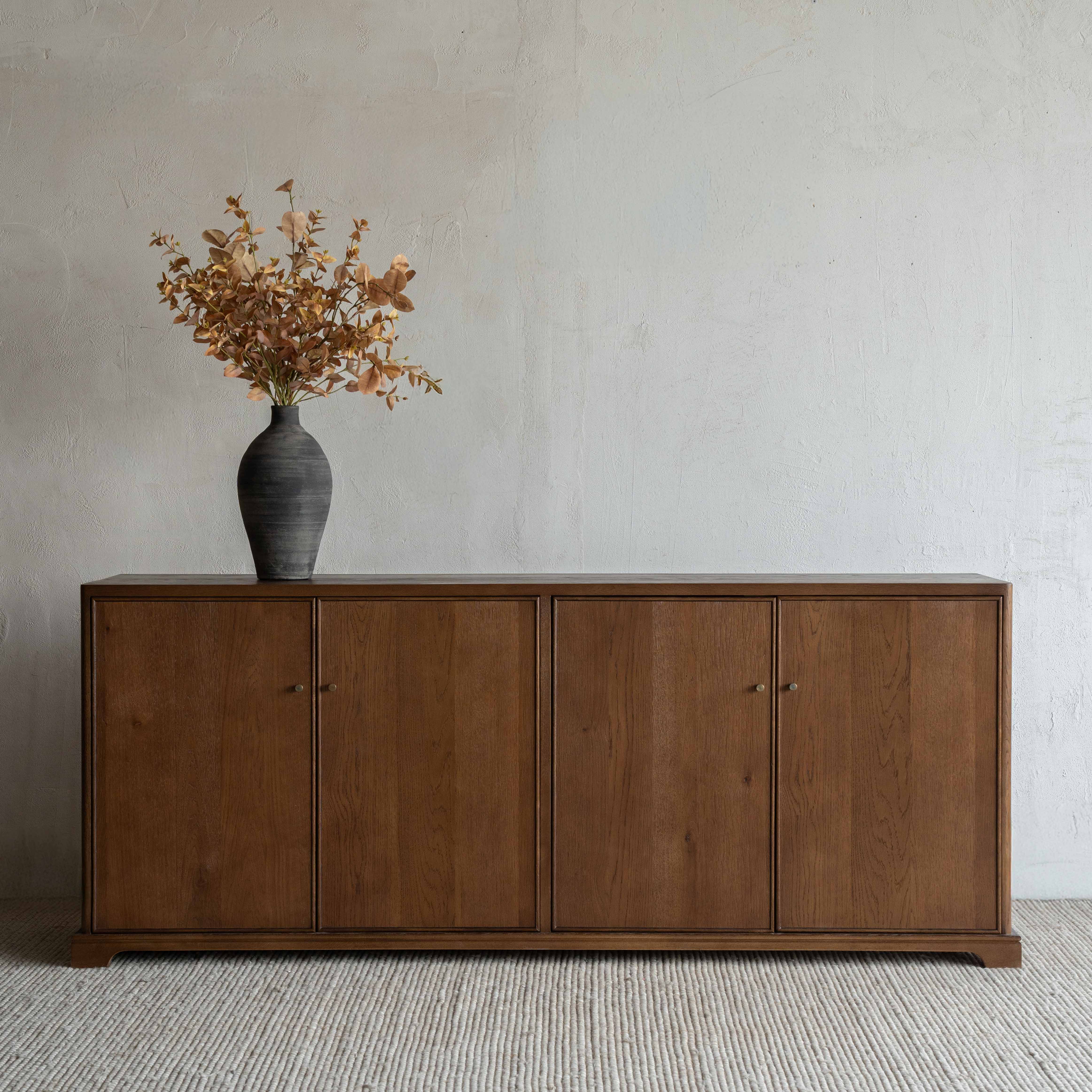 خزانة جانبية عصرية من الخشب الصلب من جيسا | خزانة تخزين