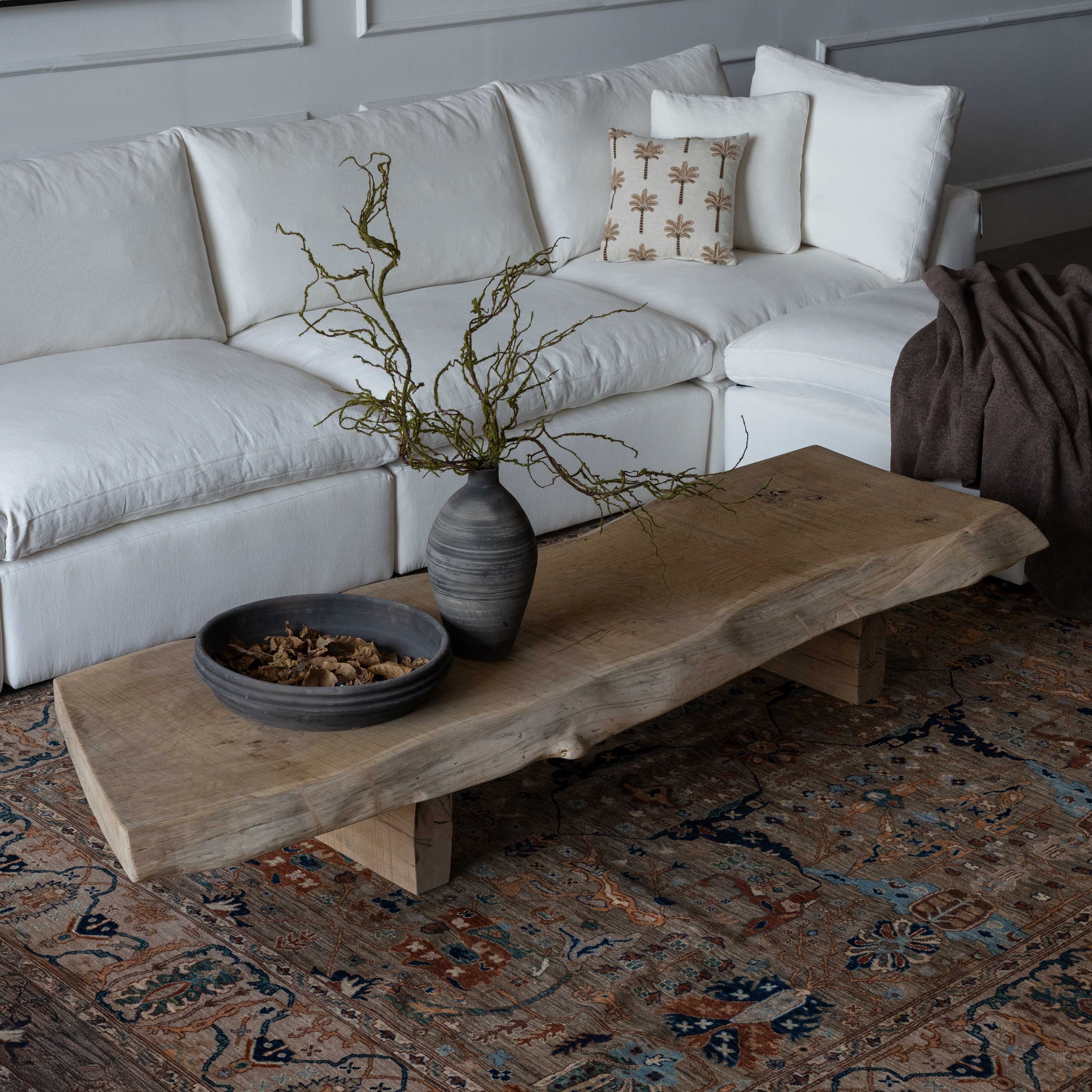 طاولة قهوة ميزو - إيكو ذات الشكل العضوي على الطراز الياباني وابي سابي