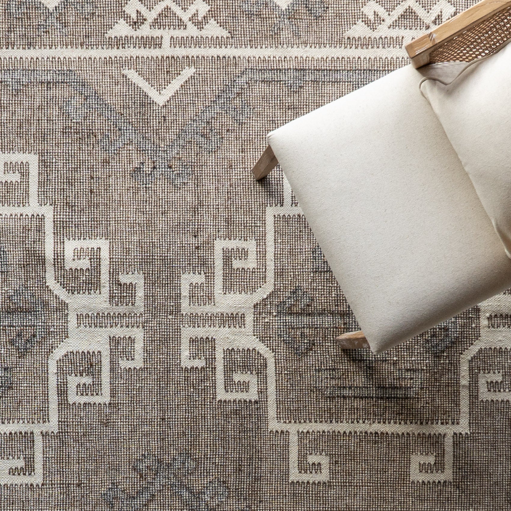 Bellaryn Handcrafted Wool Rug - NFEWSL-R17 , R18