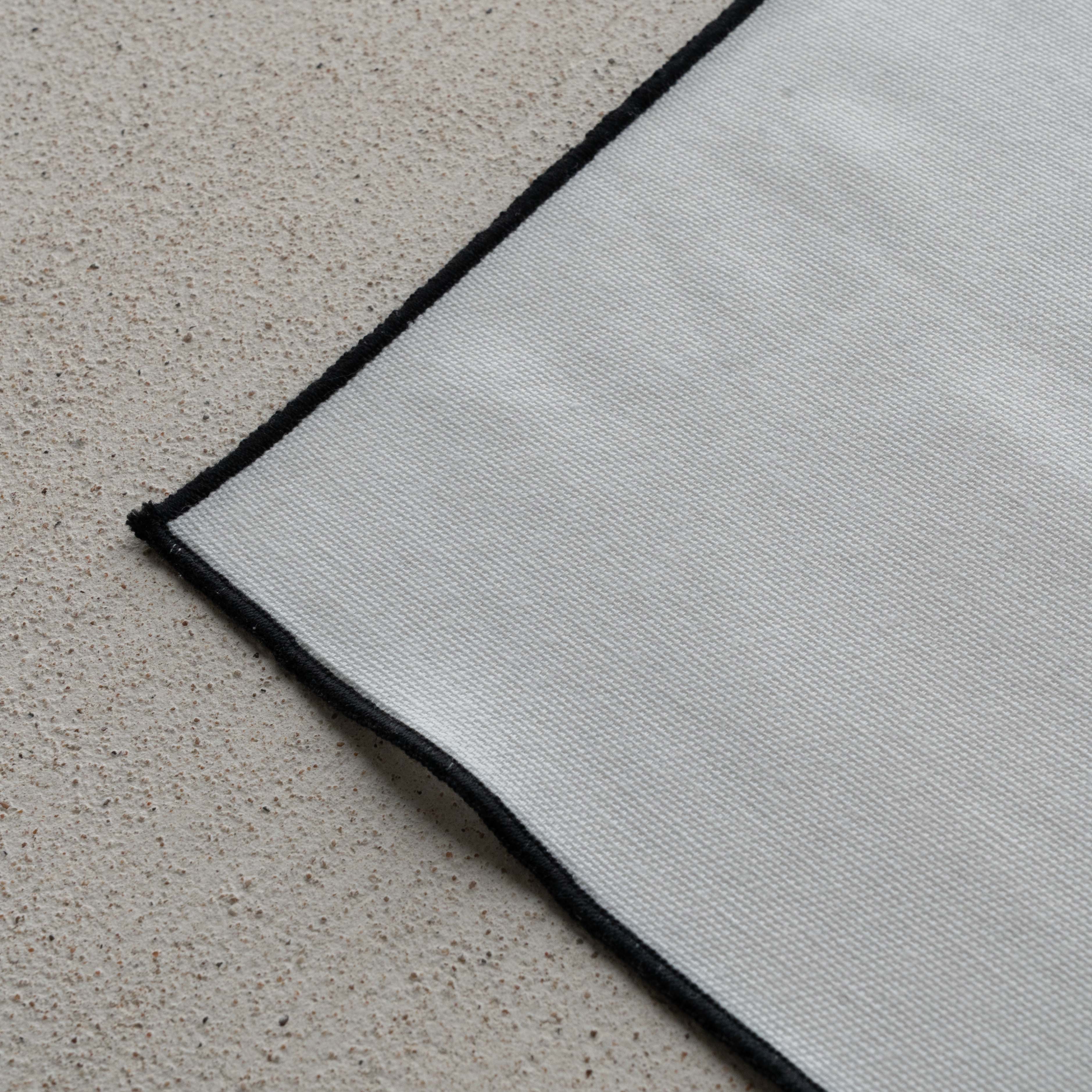 طقم مناديل طاولة من الكتان مكون من قطعتين - أبيض/خردلي