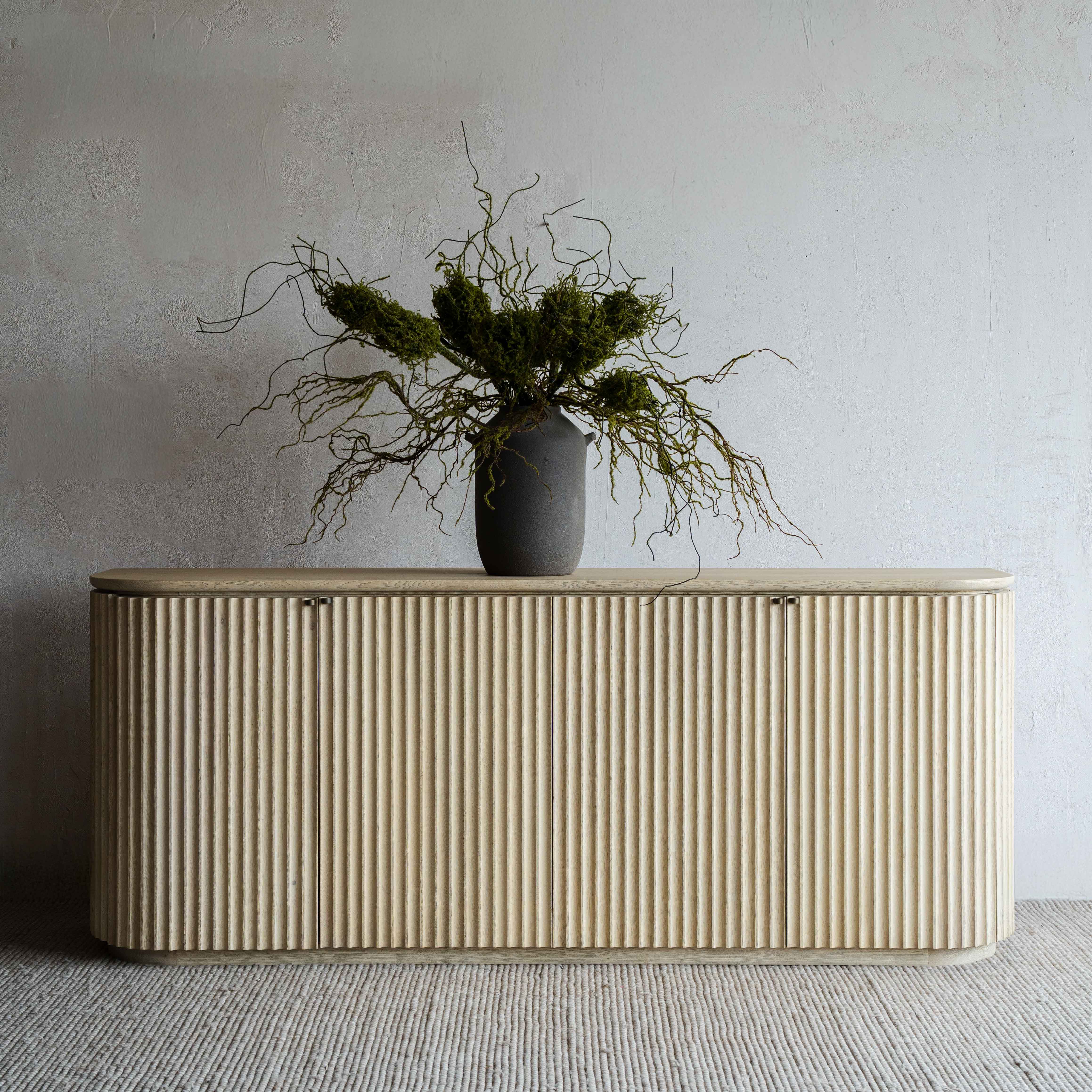 خزانة جانبية عصرية من الخشب الصلب من جيسا | خزانة تخزين