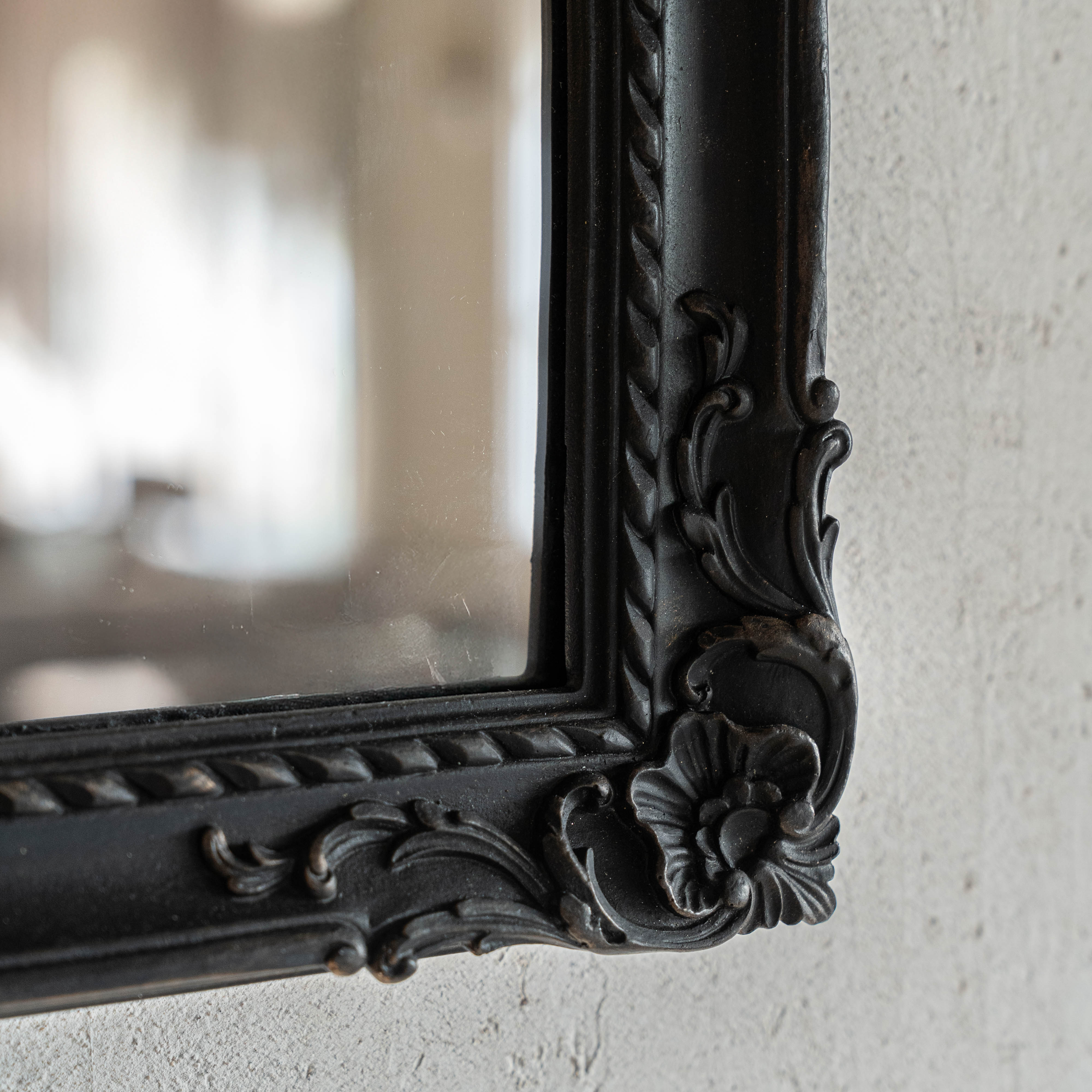 Eldoria Vintage Antique Wall Mirror