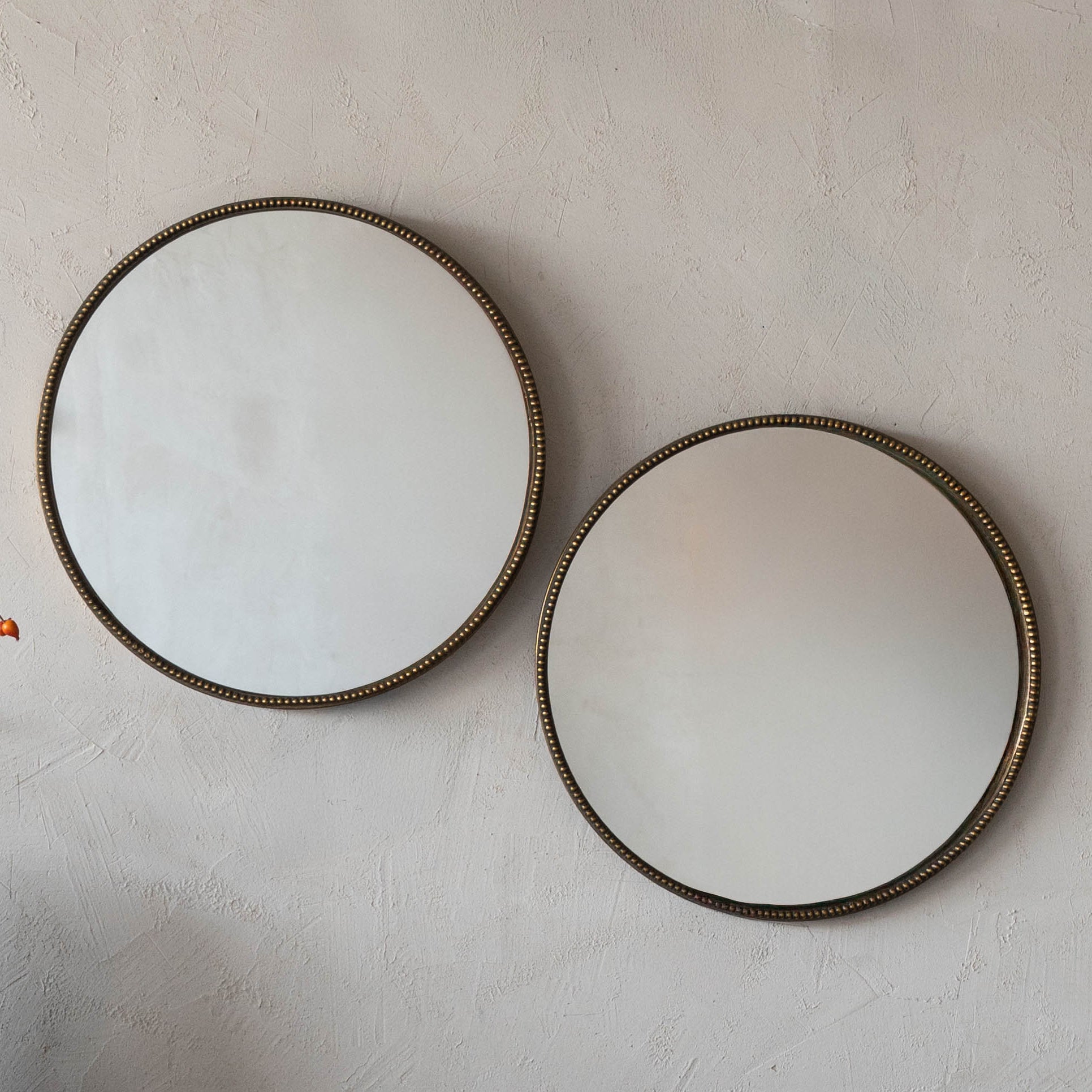 Timeless Brass Accent Antique Round Mirror - GET24997-MT - Mirror - WS Living Furniture Furniture Store in Dubai