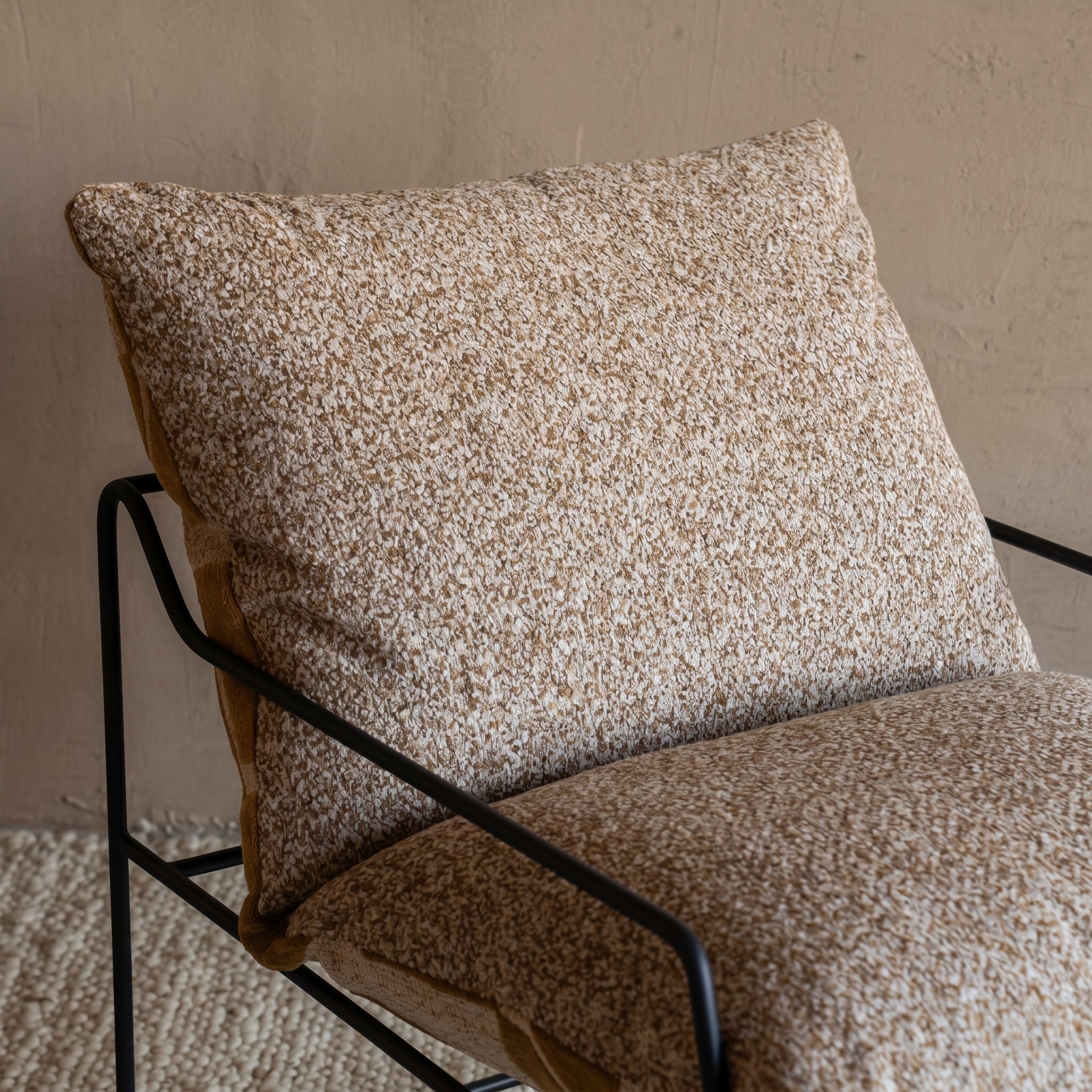 Novato Comfortable Relax Lounge Chair - Abstract Mustard