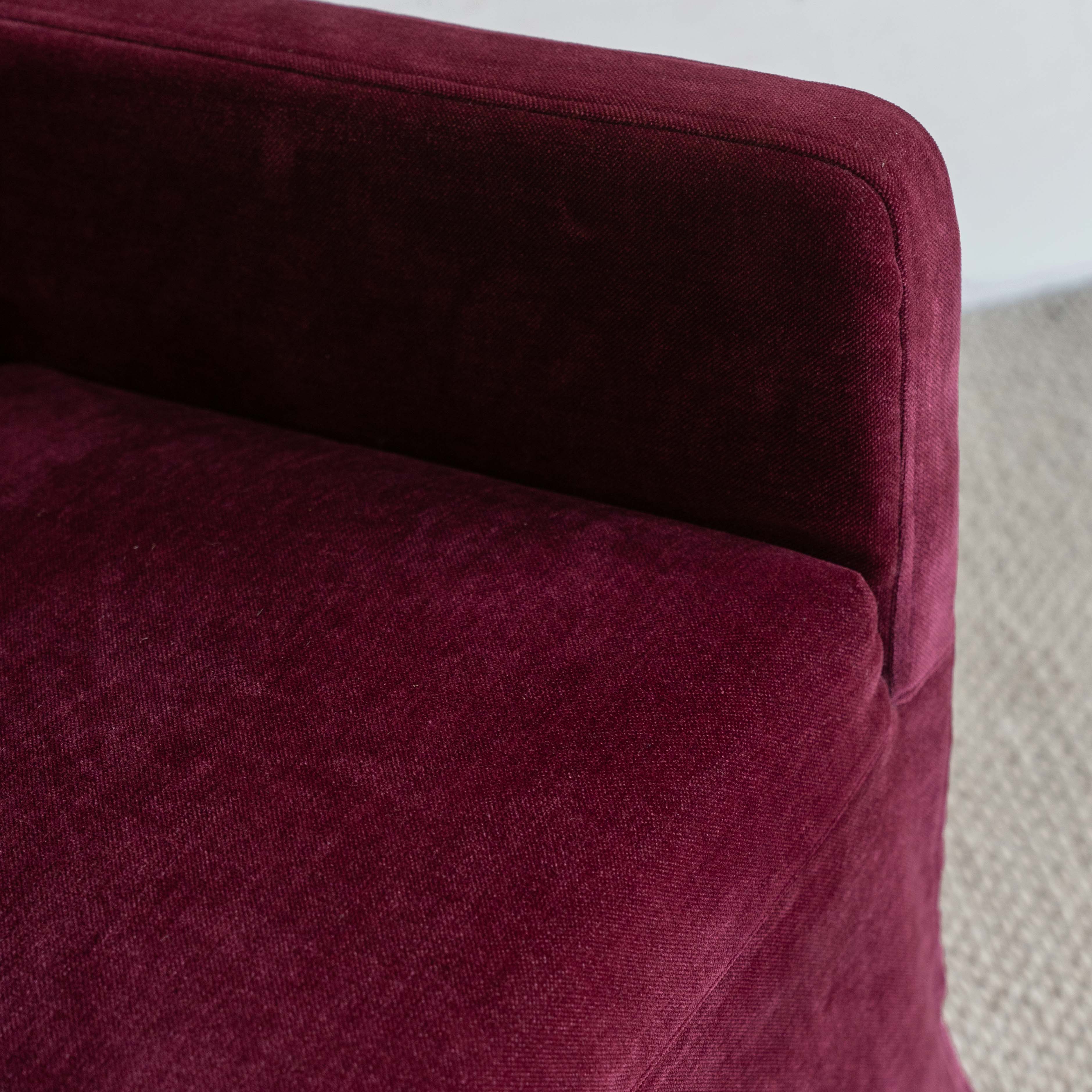 Sculpt Burgundy Velvet Dining Chair