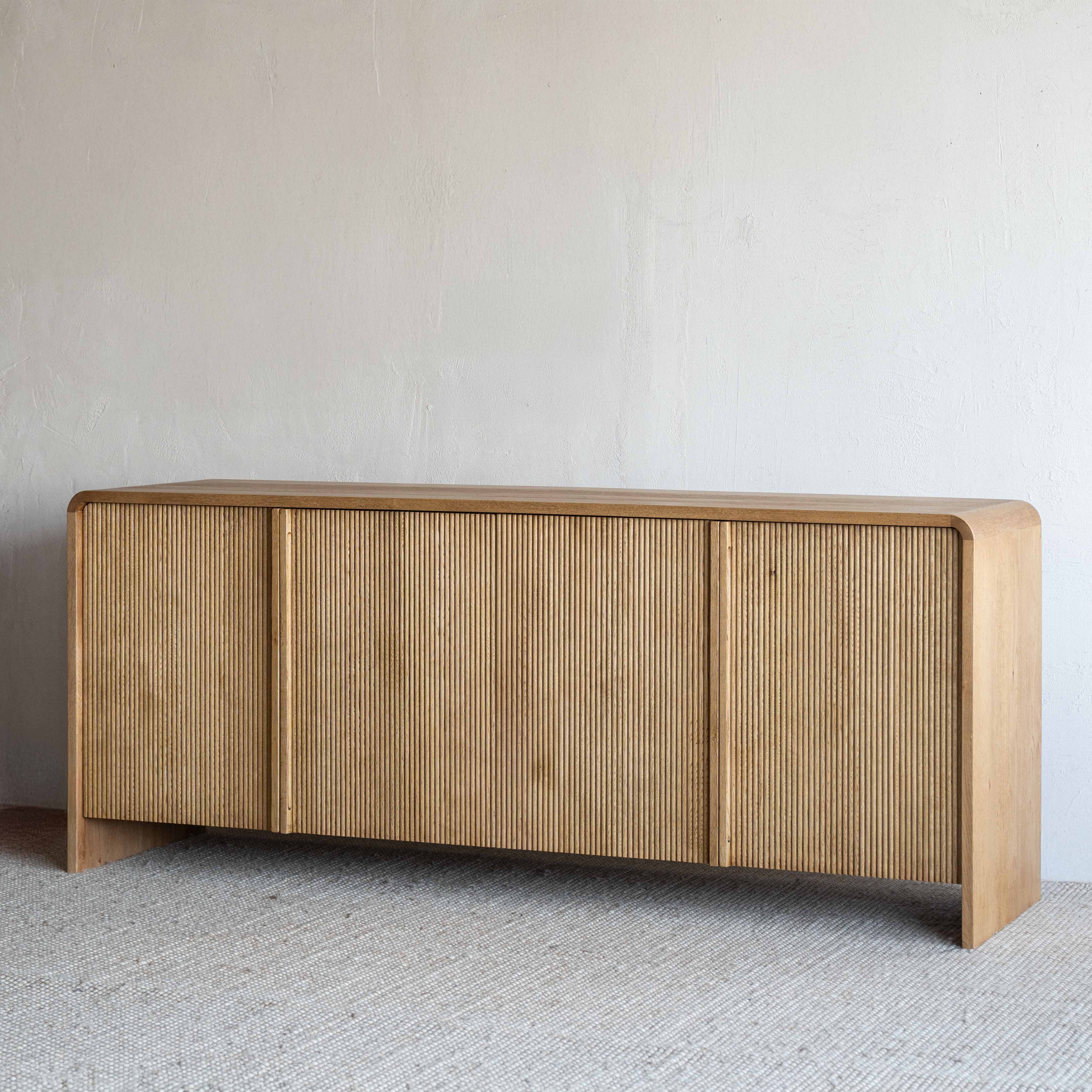 خزانة جانبية عصرية من الخشب الصلب من جيسا | خزانة تخزين