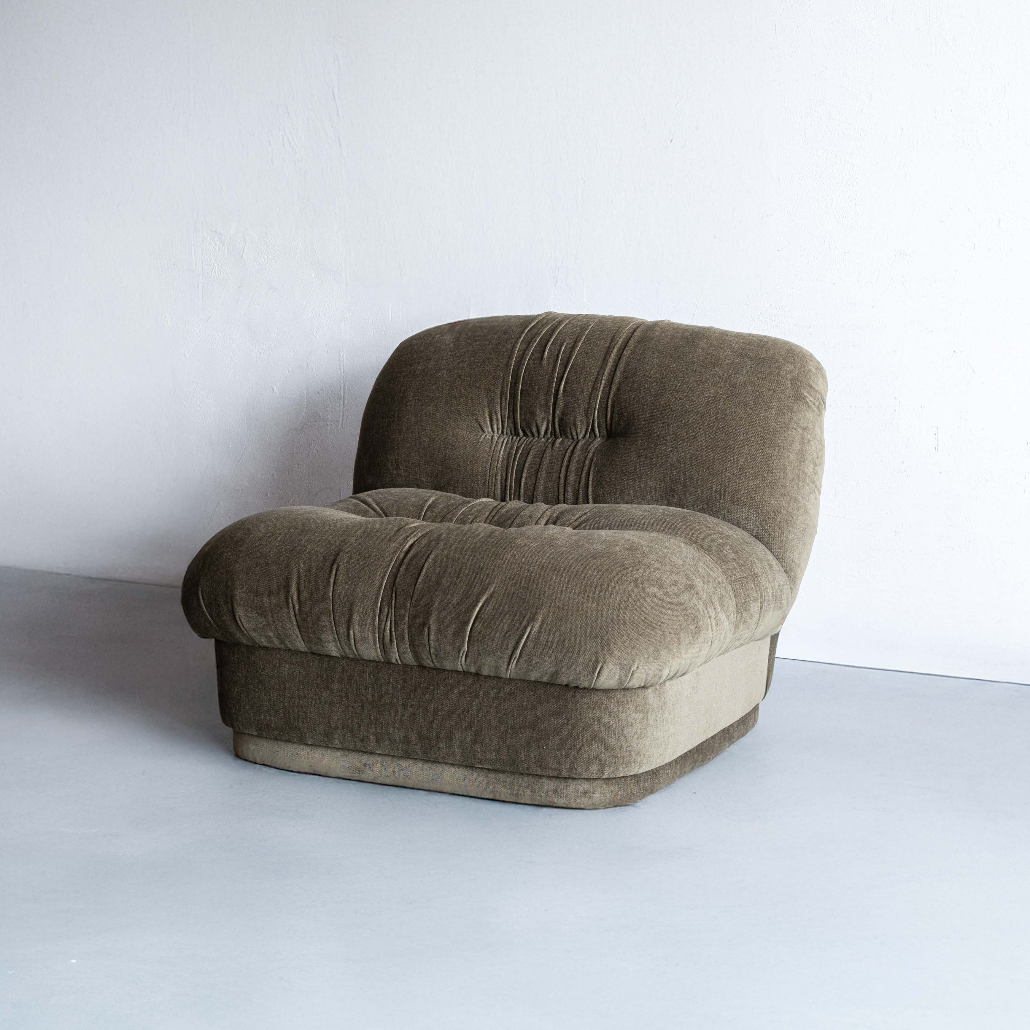 Solara Modern Accent Lounge Chair - Khaki Green
