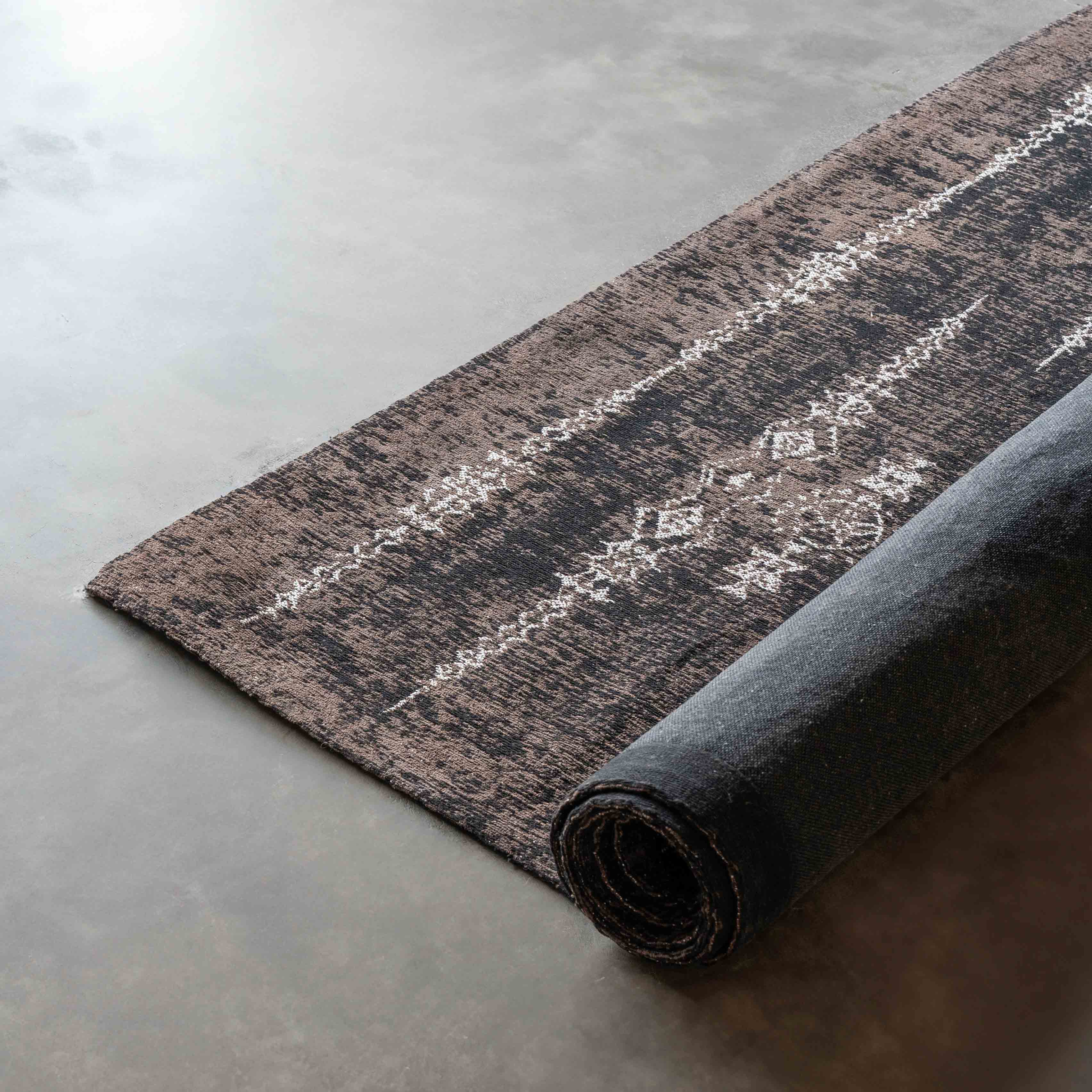 South Aztec Handcrafted Vintage Classic Rug - Rugs - WS Living Furniture  Furniture Store in Dubai