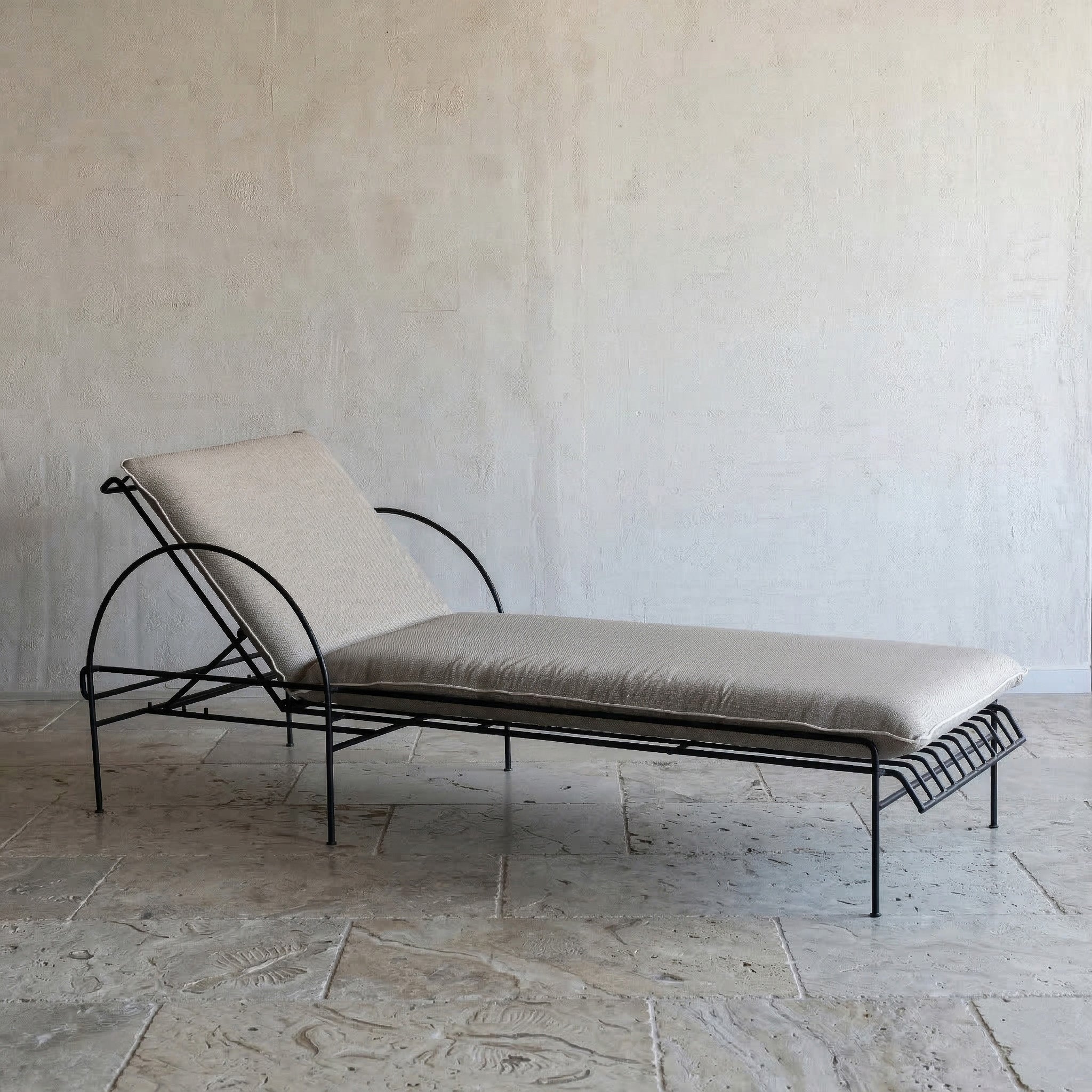 Soleil Relax Outdoor Sun Lounger Chaise - (BLACK FRAME)