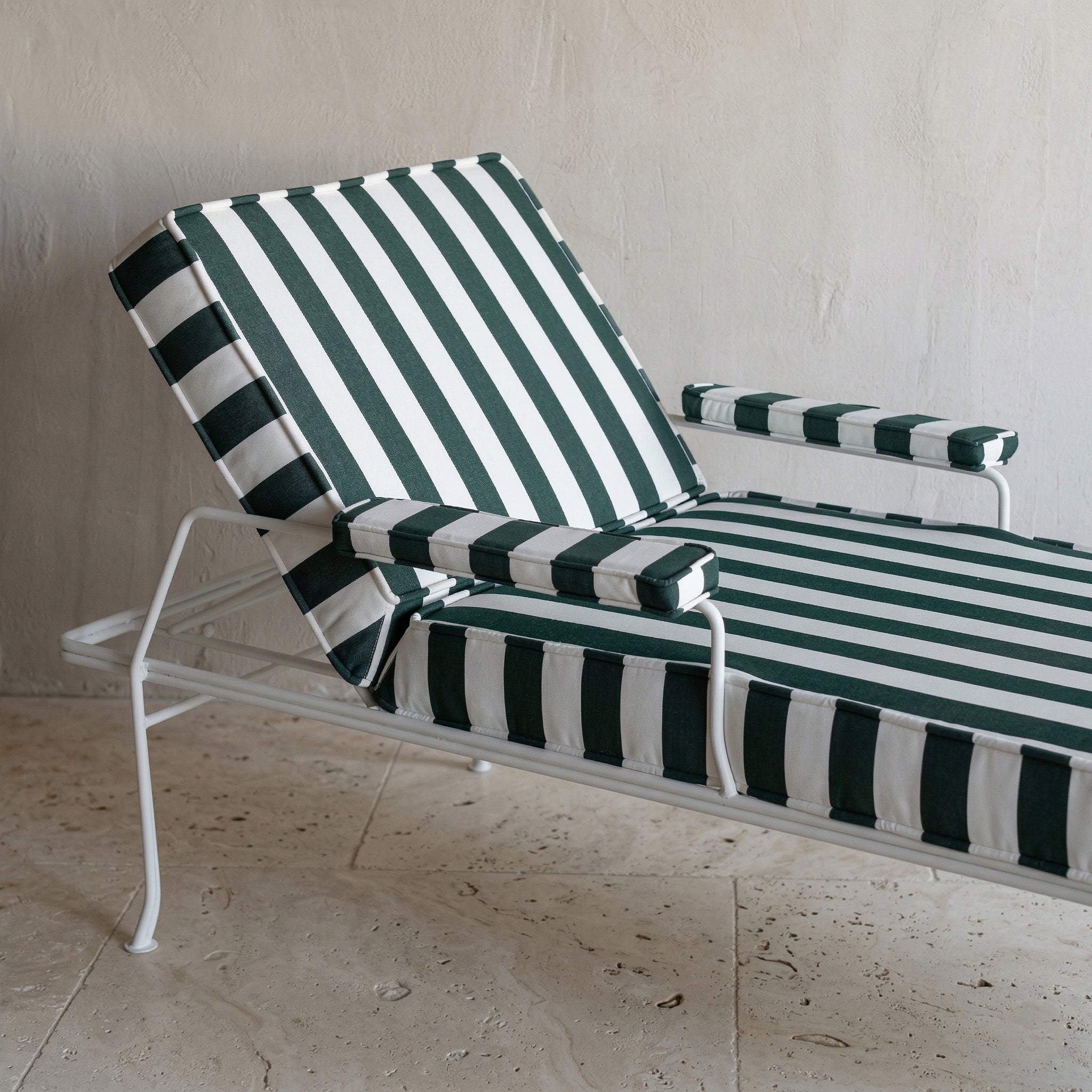 Brooks Stripe Modern Outdoor Sun Lounger Chaise - GREEN