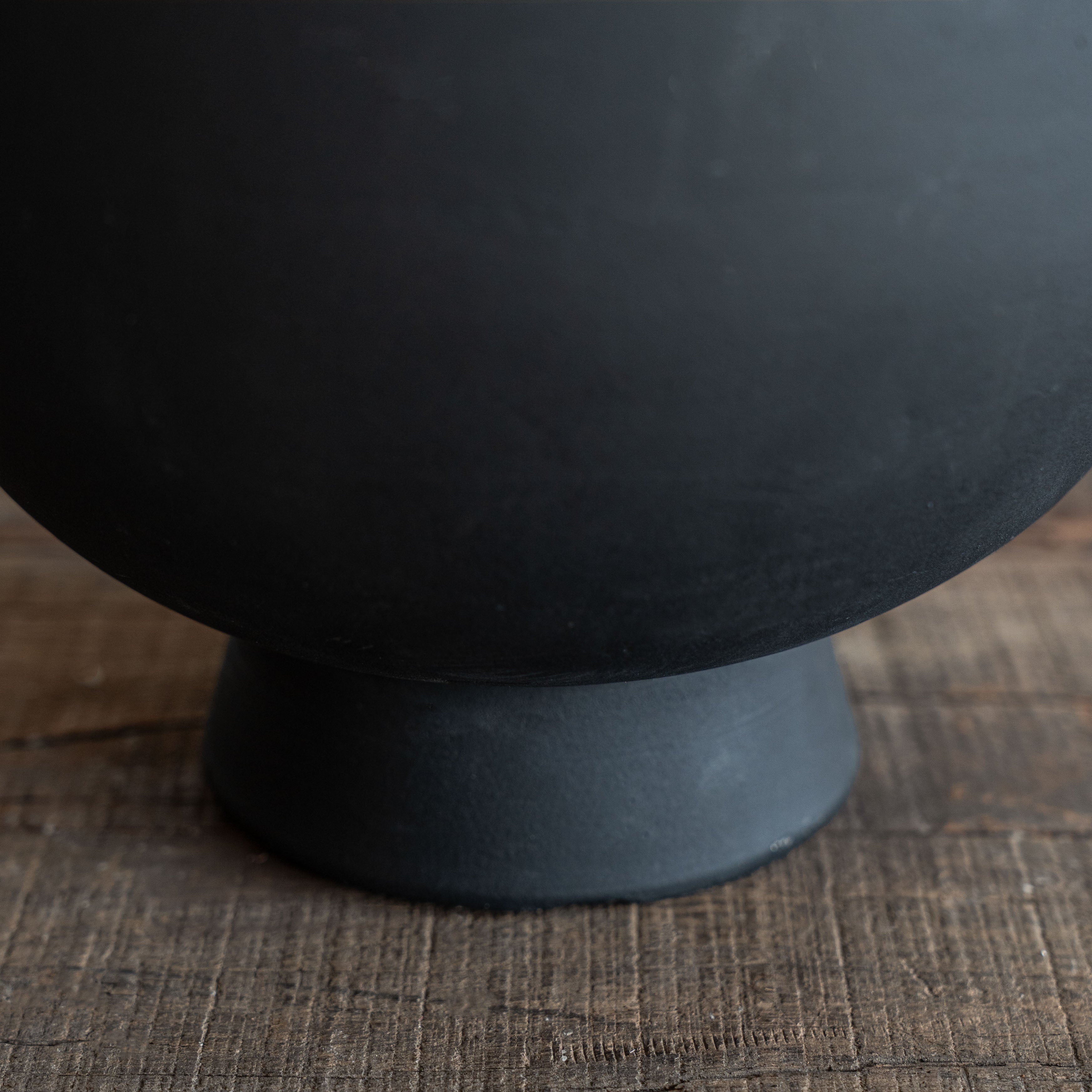 Cuba Black Terracotta Flower Pot | Vase
