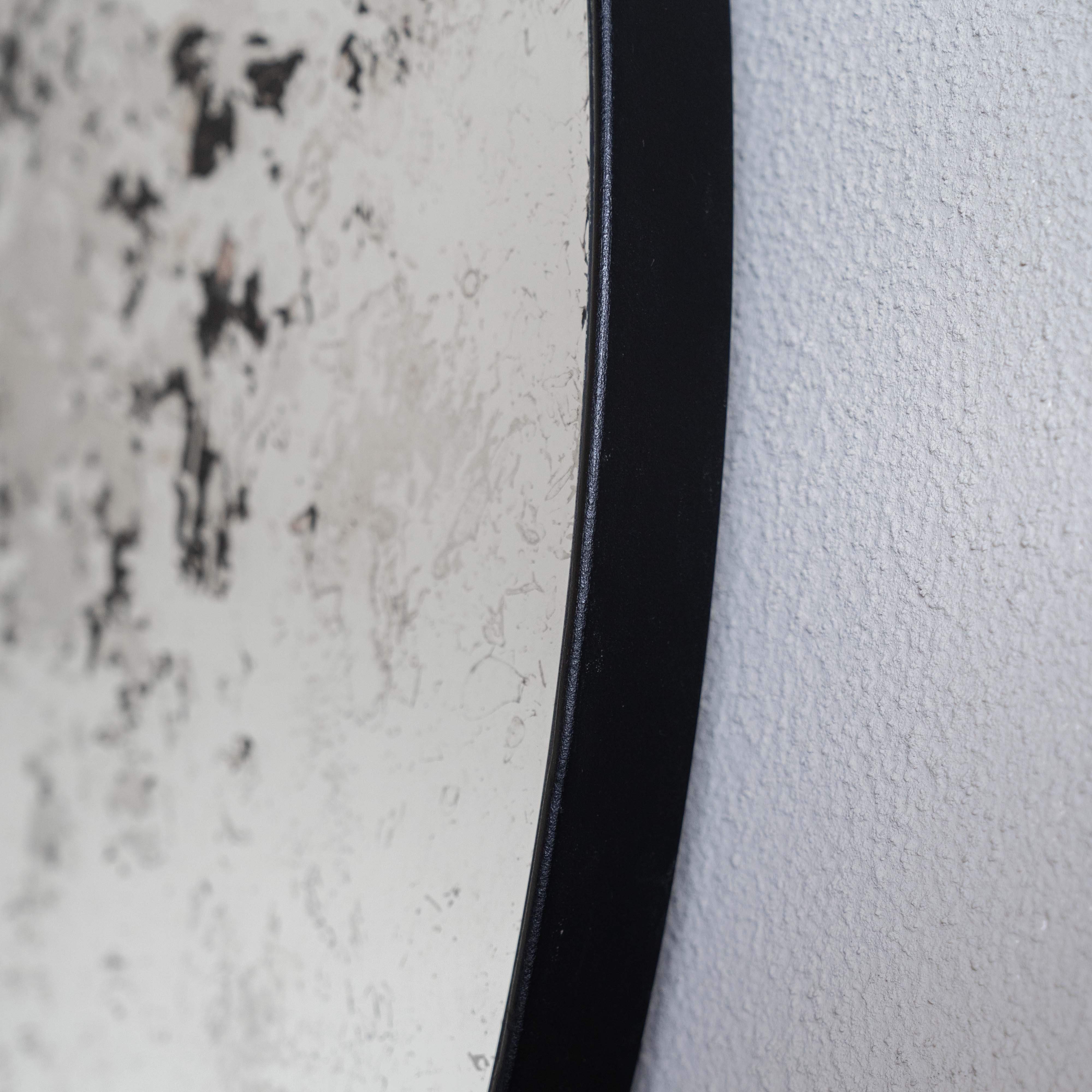 Tessa Classic Textured Round Wall Mirror - Mirror - WS Living Furniture Furniture Store in Dubai