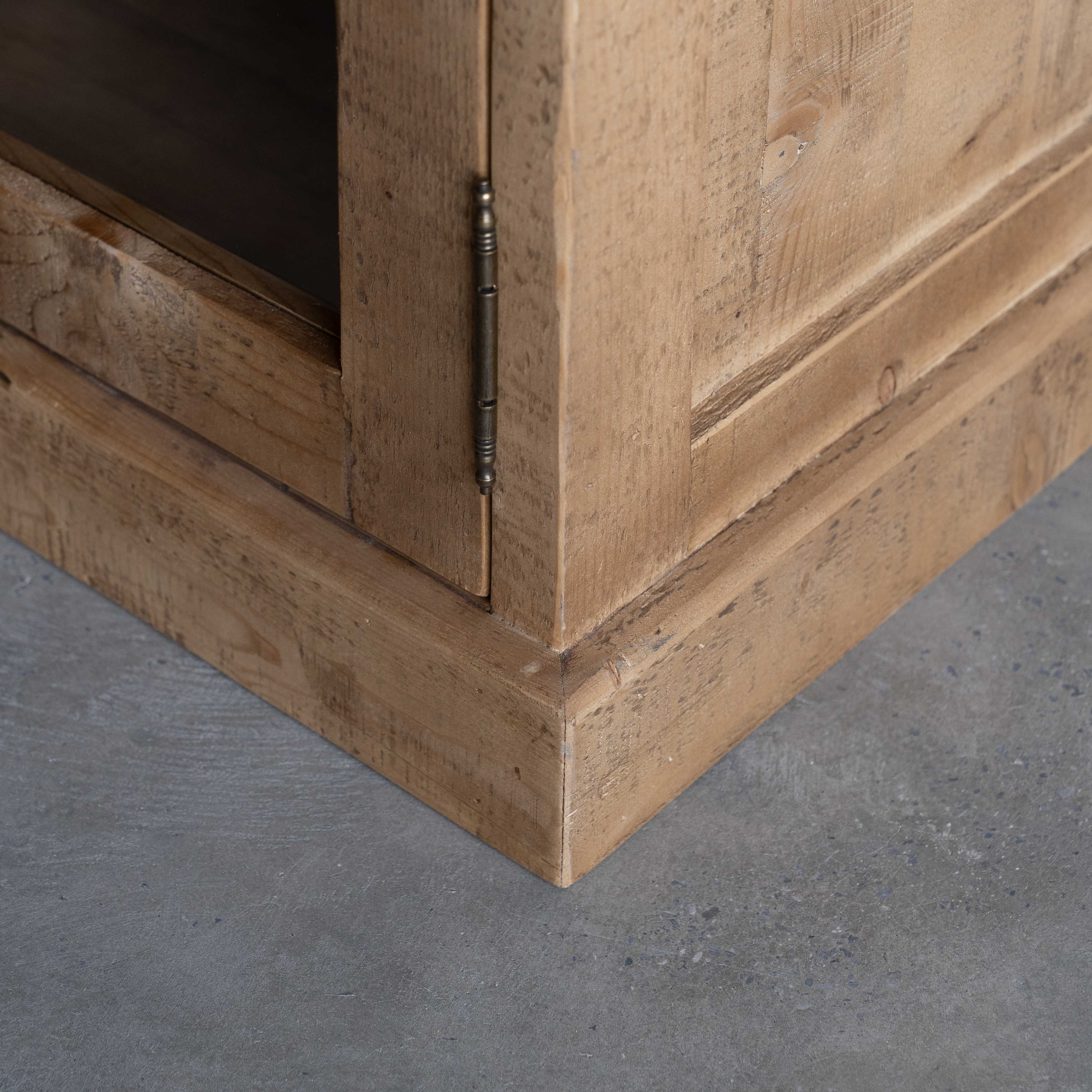Tommy Classic Style Sideboard With Glass Doors - Sideboard - WS Living Furniture Furniture Store in Dubai