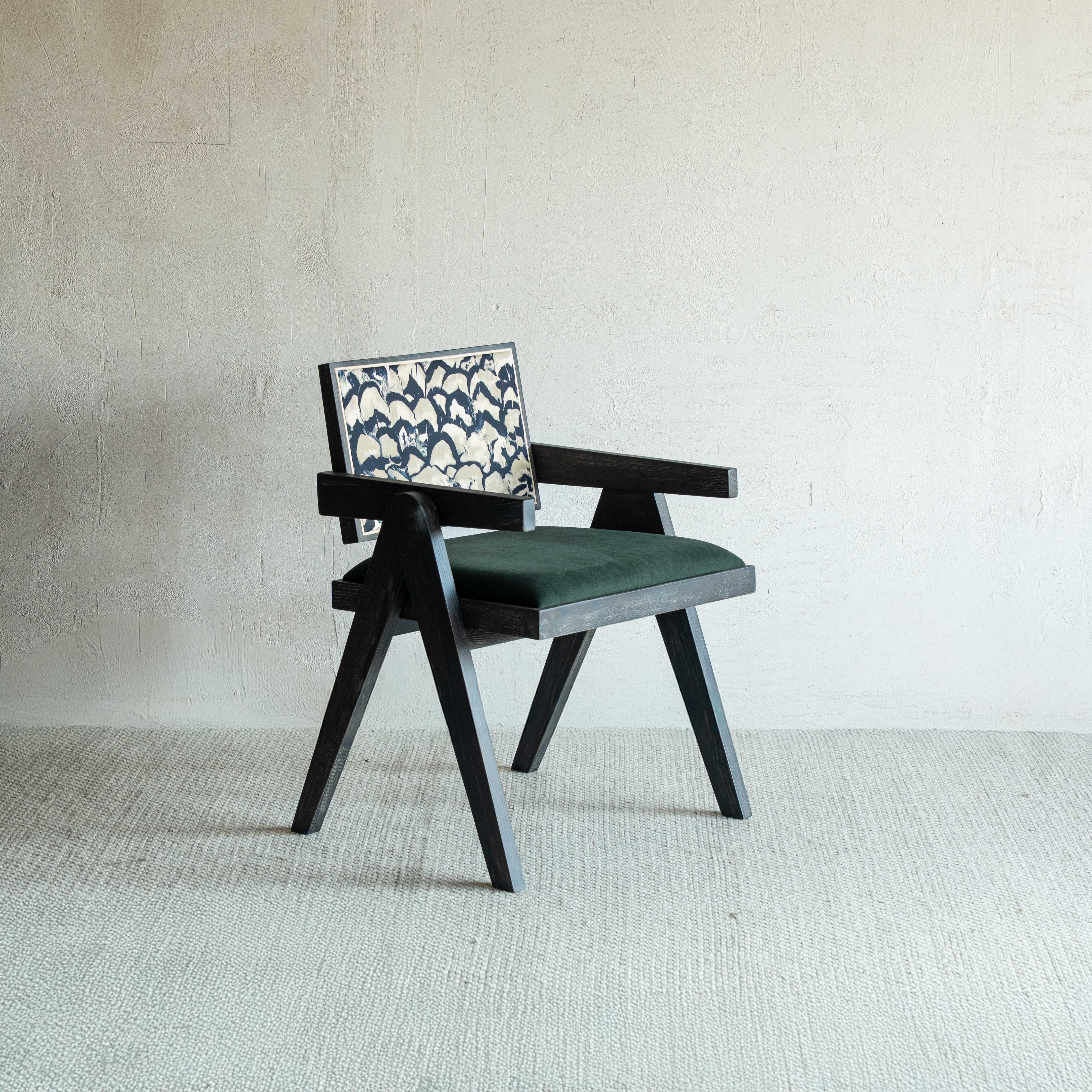 Vintage Crest Retro Style Dining Chair