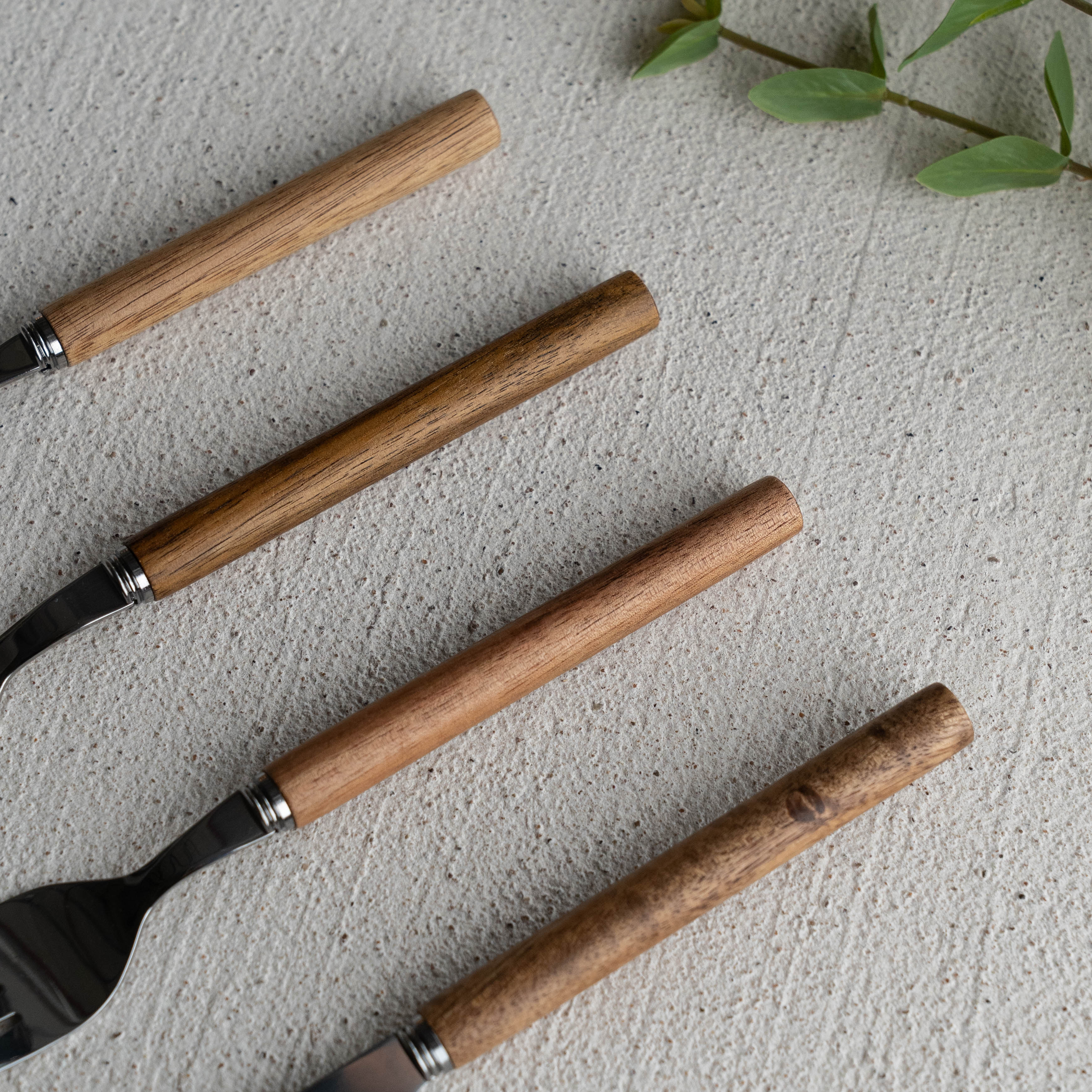 Nostra Wooden Vintage Cutlery Set 16pcs