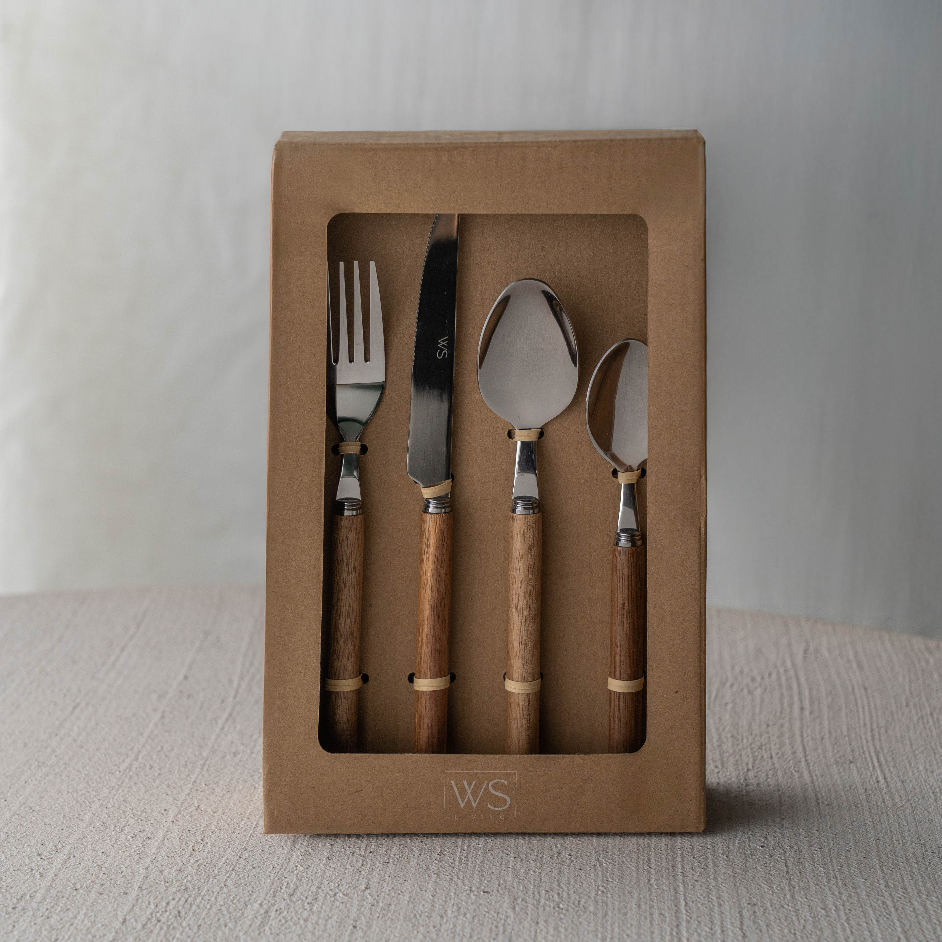 Nostra Wooden Vintage Cutlery Set 16pcs