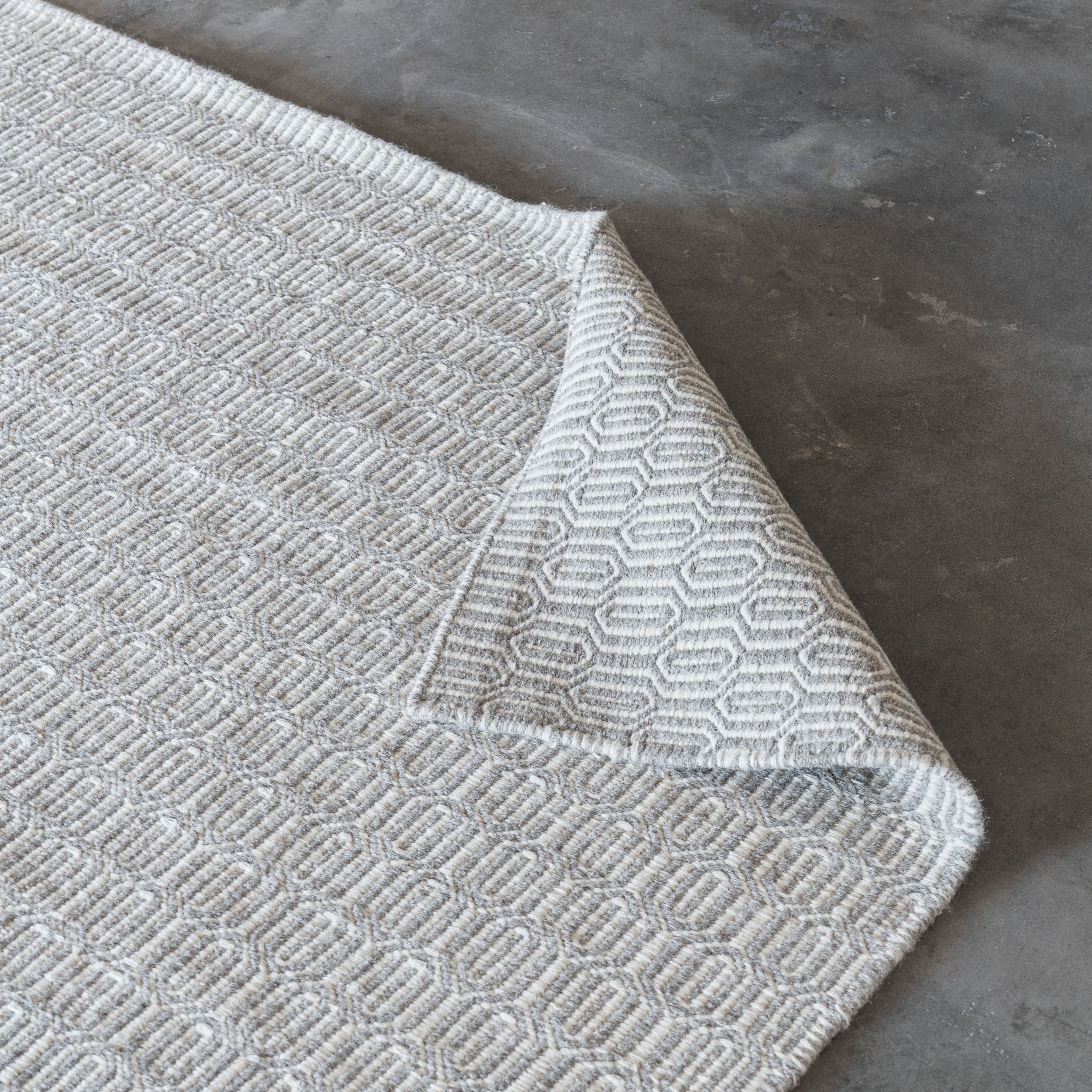 White/Silver Rug-9 - Rug - WS Living Furniture  Furniture Store in Dubai