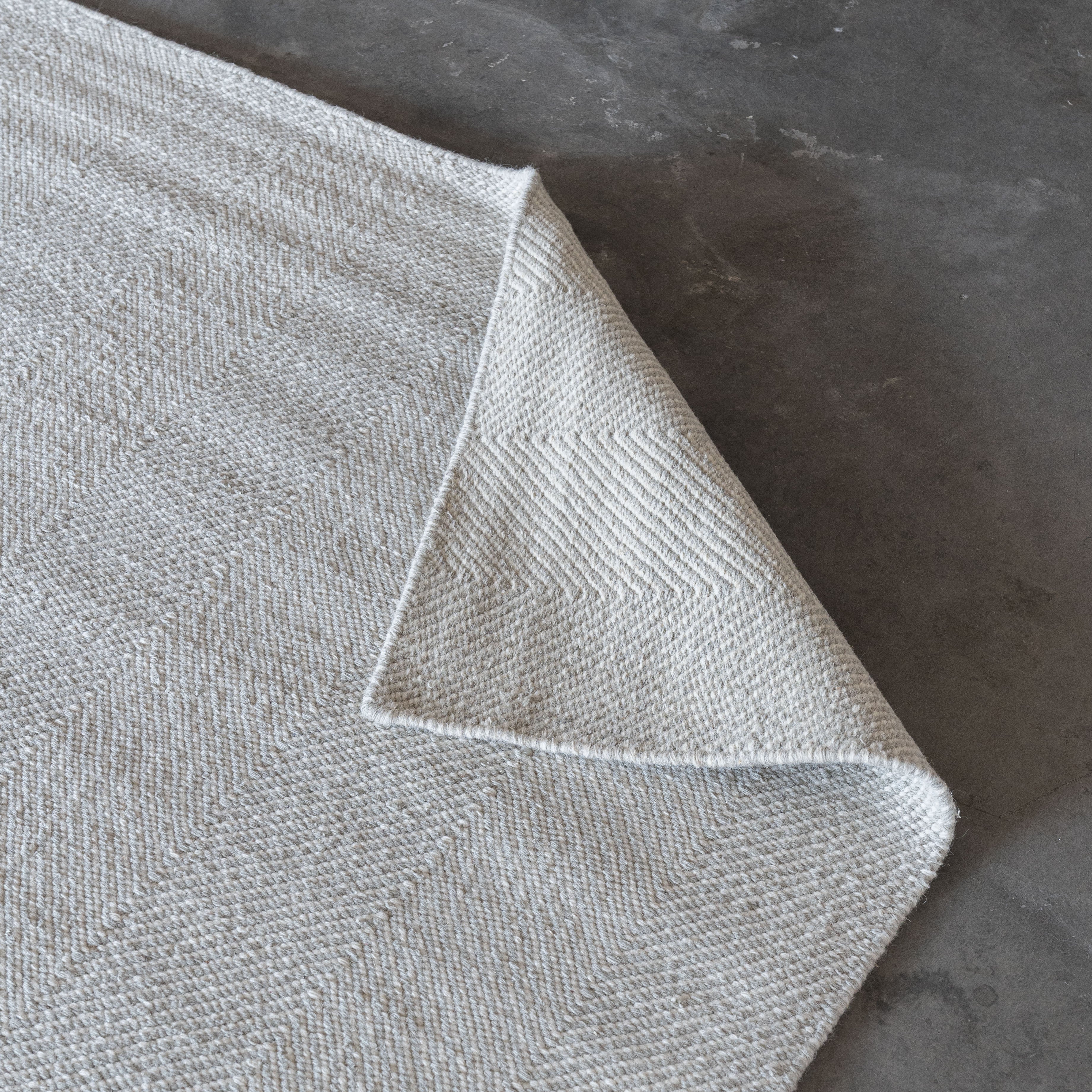 Zigzag Dhurry Rug - Rugs - WS Living Furniture Furniture Store in Dubai