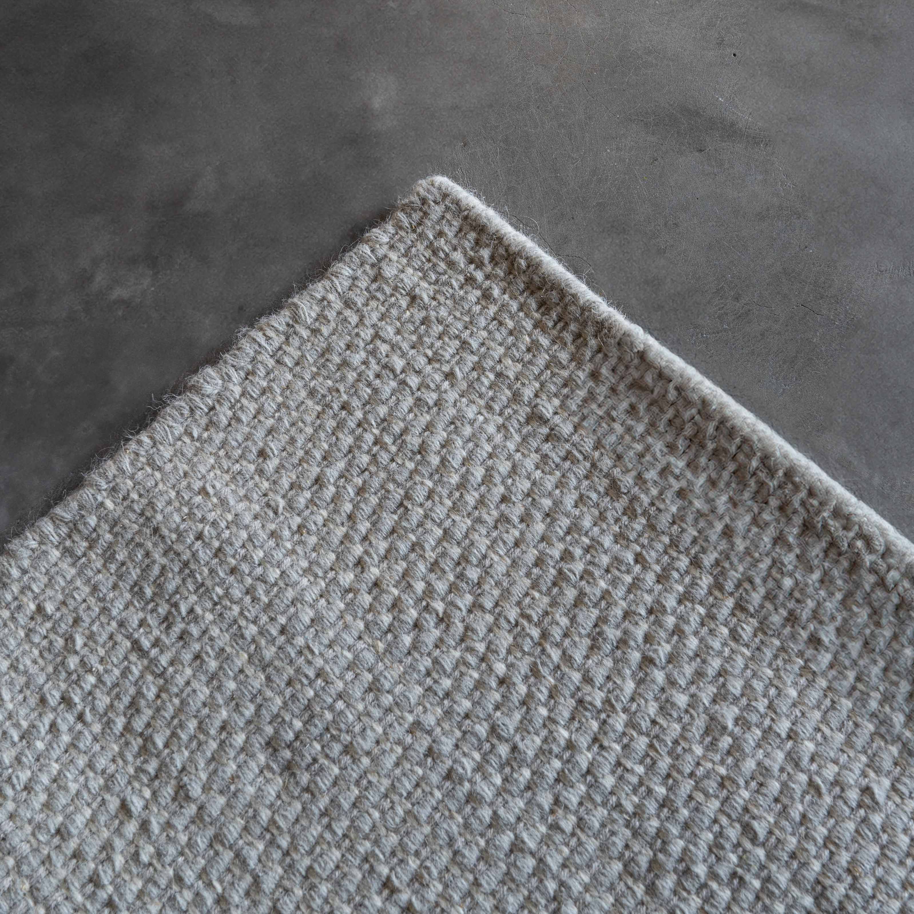 White/Silver 06 Rug - Rug - WS Living Furniture Furniture Store in Dubai