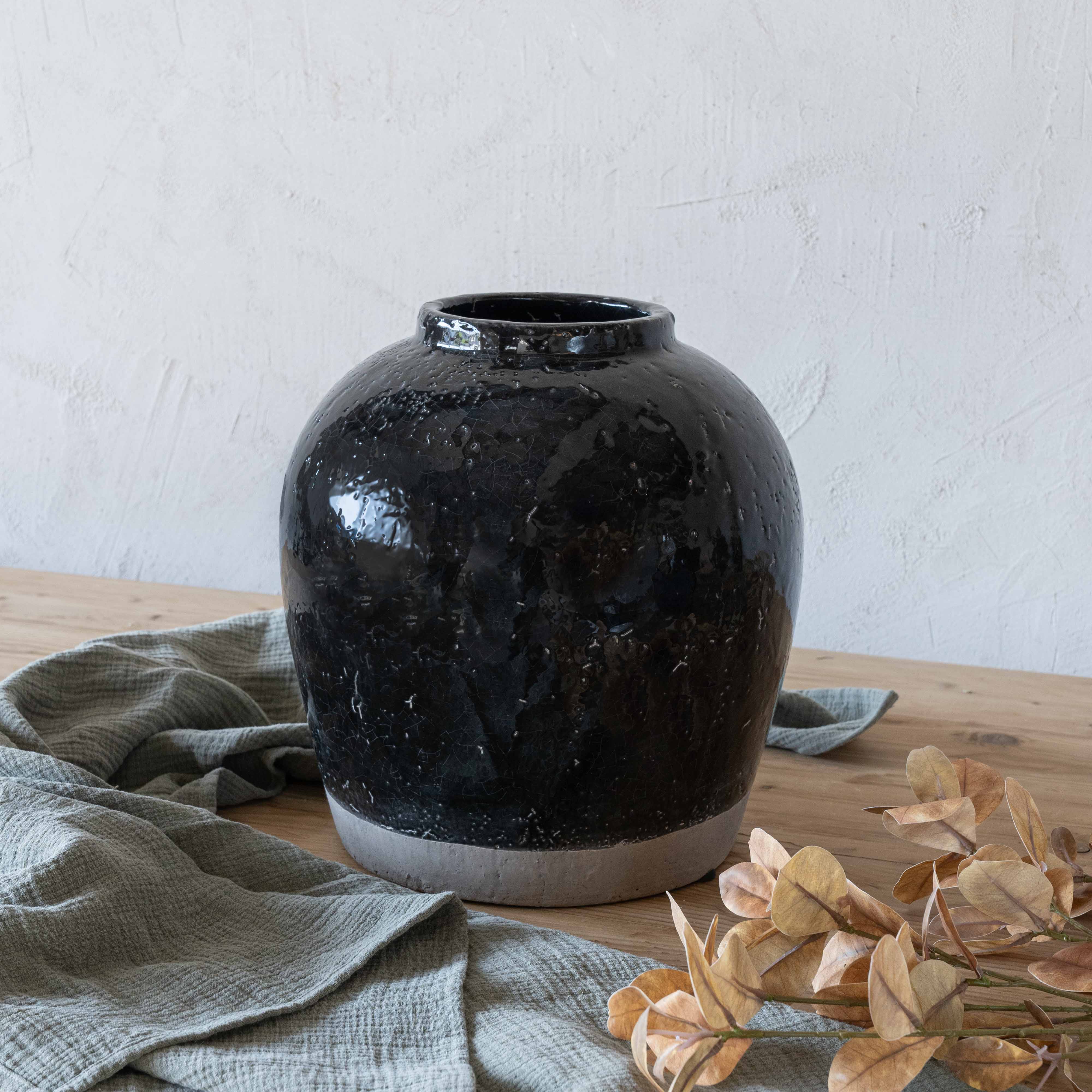 Trinket Decorative Black Ceramic Vase | Flower Pot - Vase - WS Living - UAE Modern Home Furniture Stores in Dubai