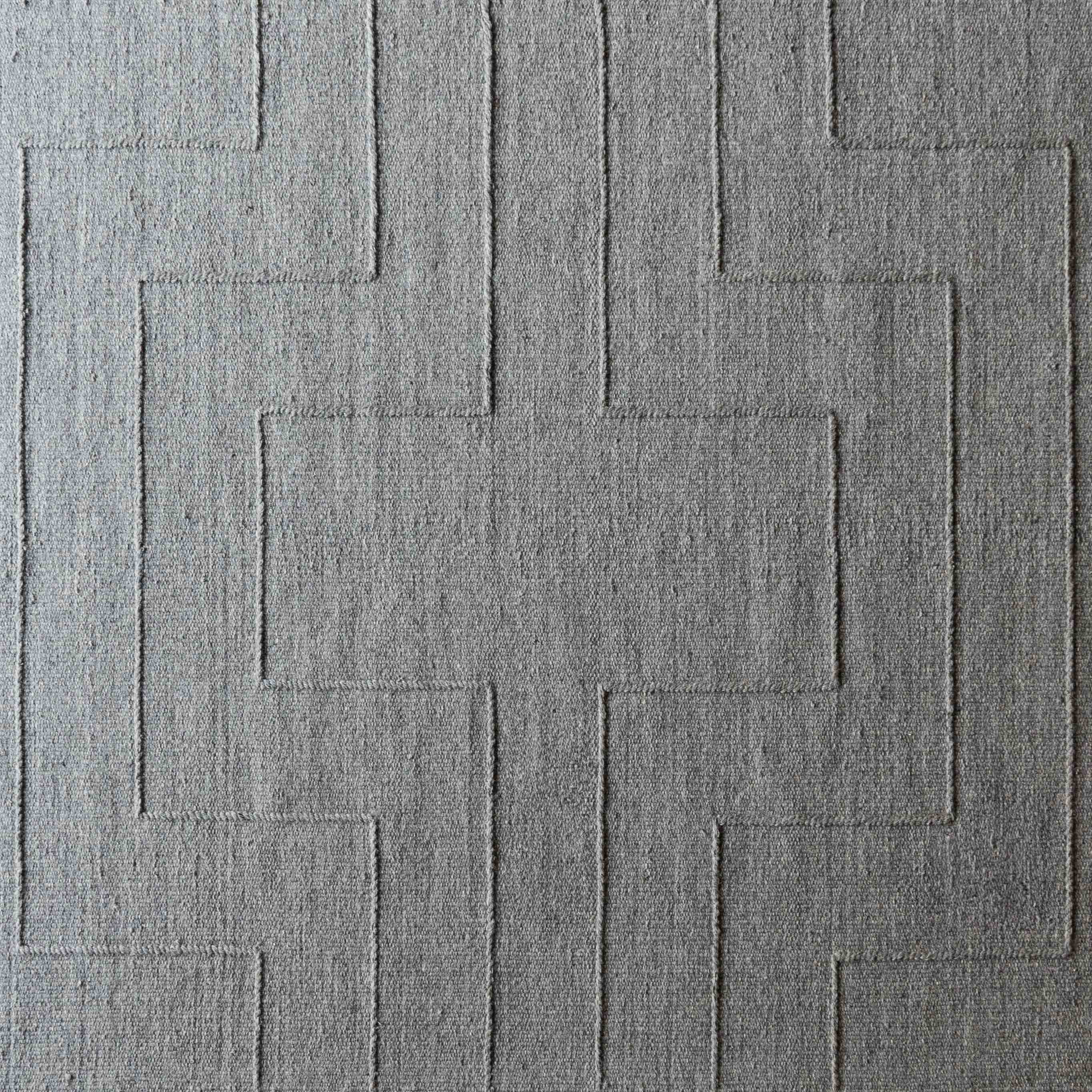 Aligarh Handcrafted Silver Grey Wool Rug - Rugs - WS Living - UAE Modern Home Furniture Stores in Dubai