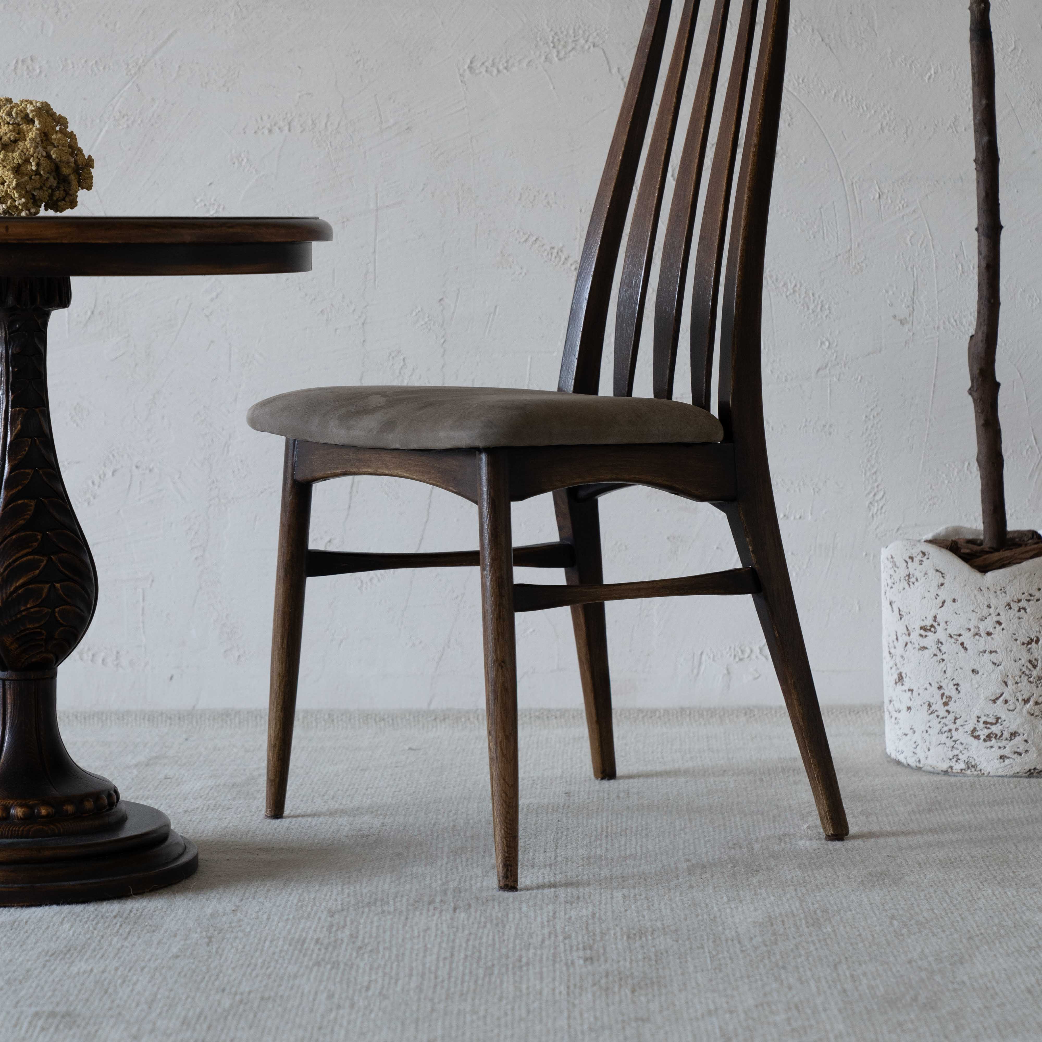 Arden Antique Classic Solid Wood Dining Chair - Dining Chairs - WS Living - UAE Modern Home Furniture Stores in Dubai