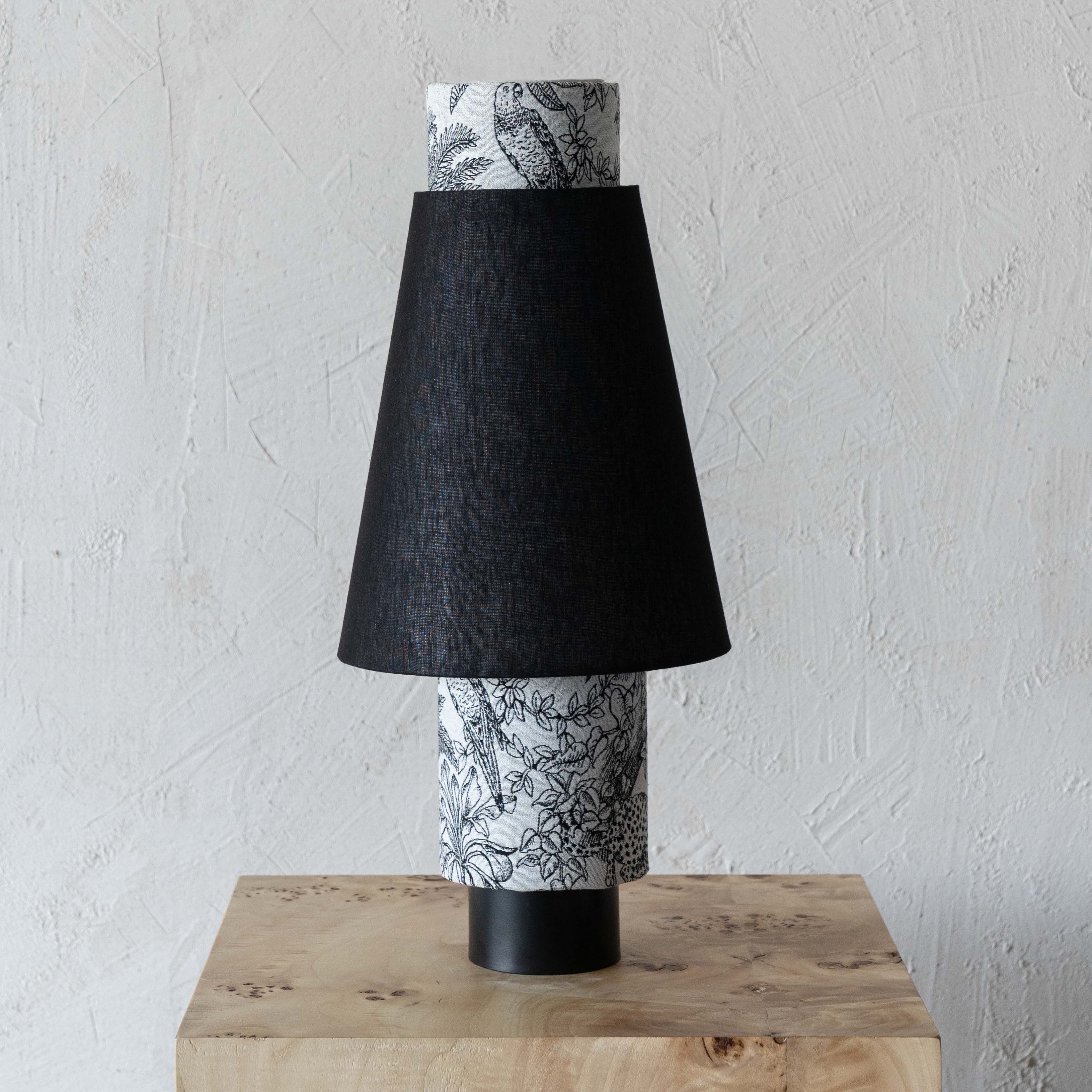 Brime Black & White Ancient Style Table Lamp