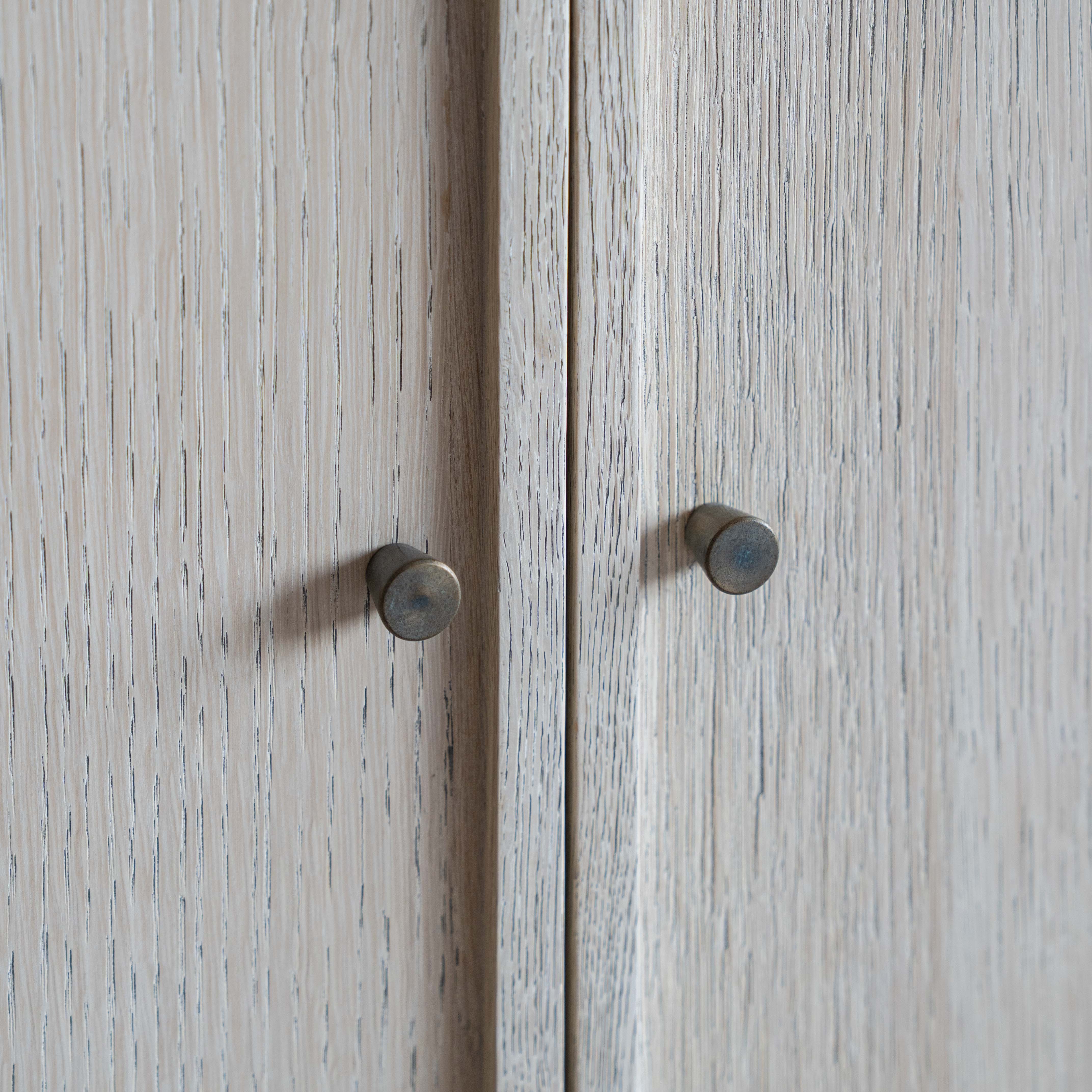 خزانة جانبية عصرية من الخشب الصلب من جيسا | خزانة تخزين 