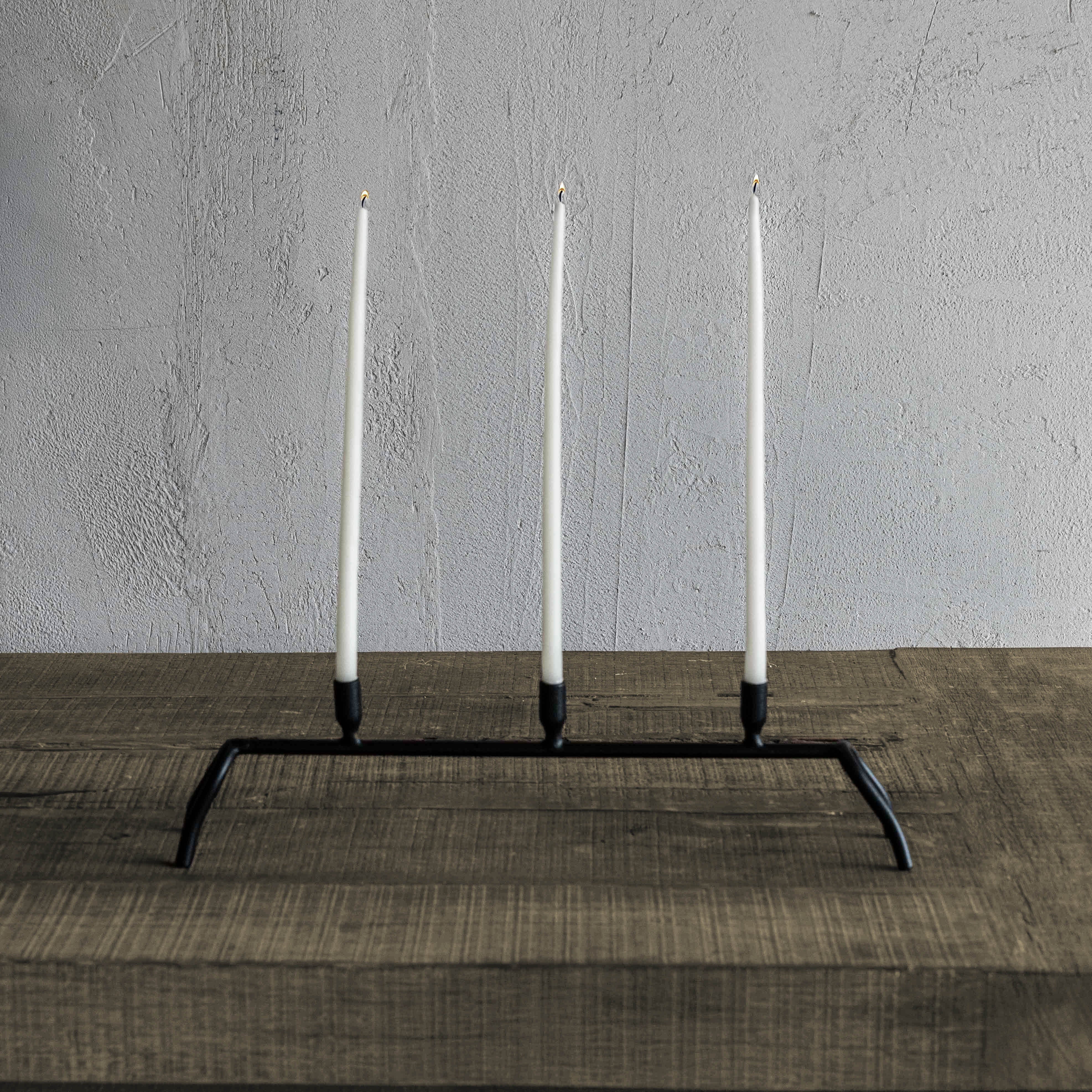 Nivaro Metal Candle Holder