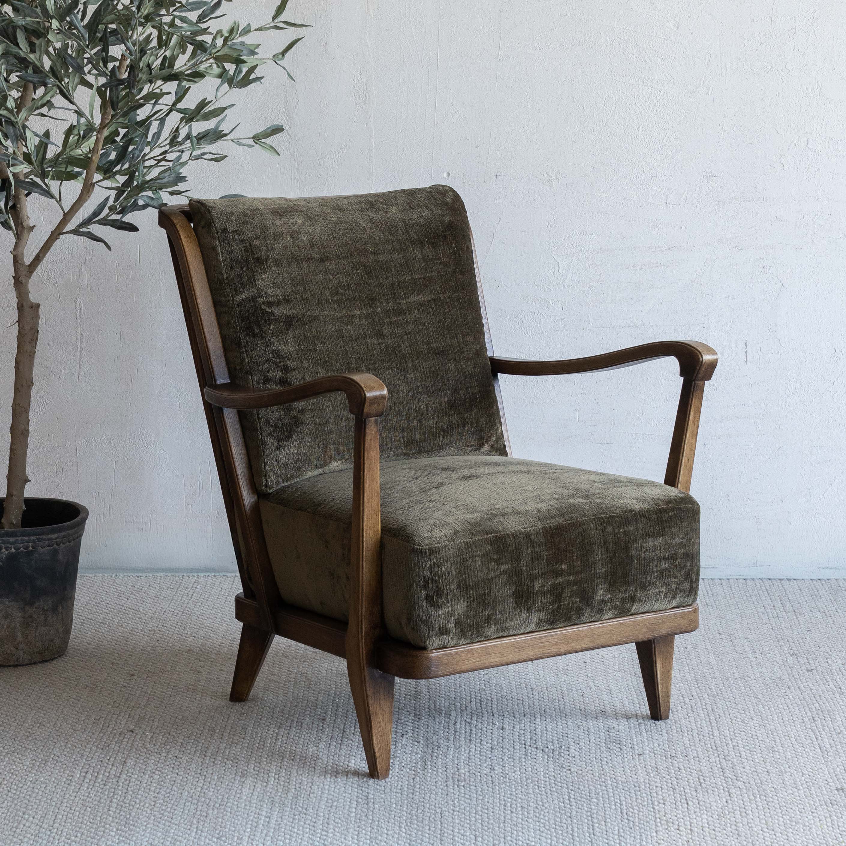 كرسي استرخاء عصري منخفض اللمسات من أركو